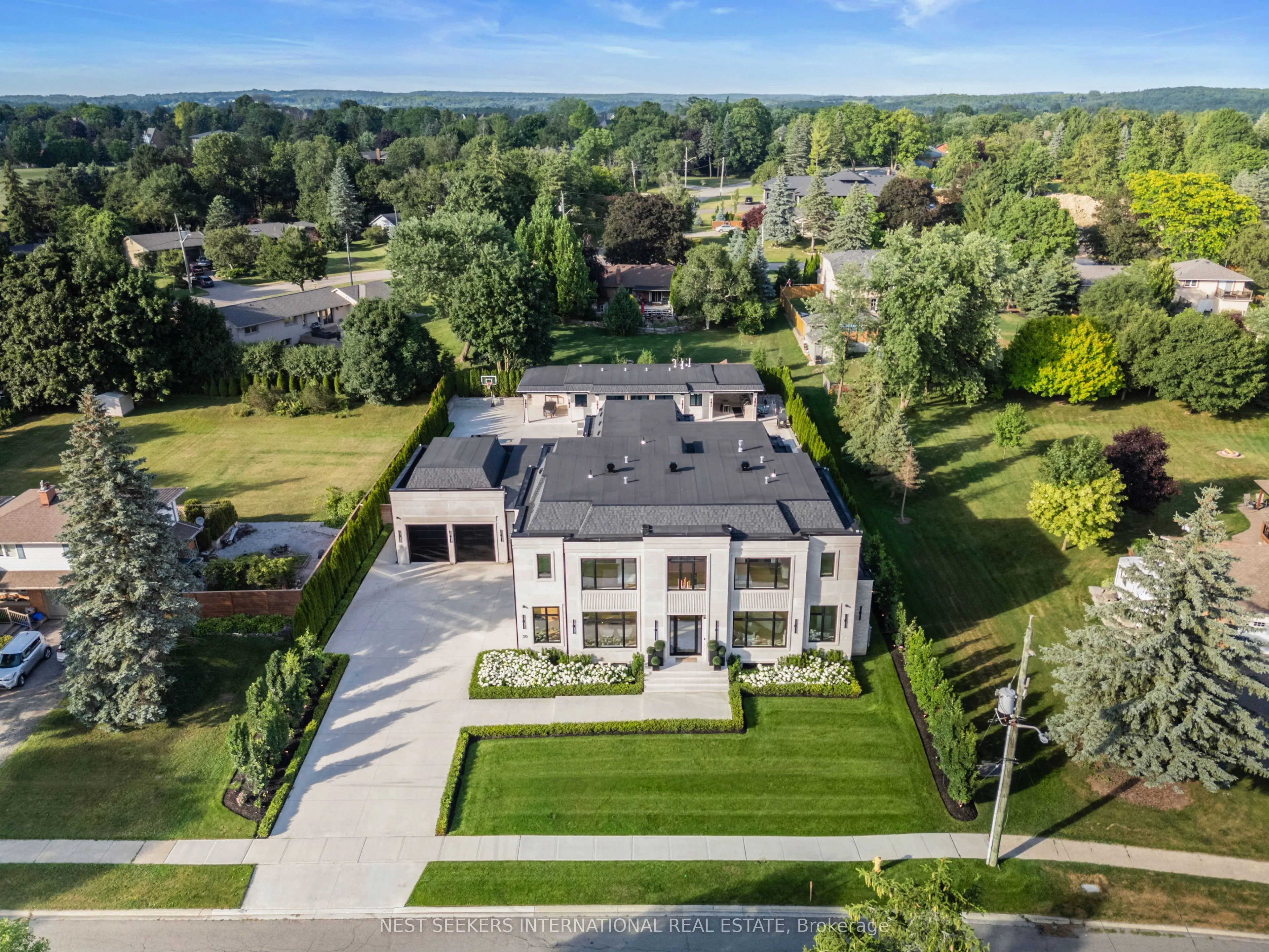 29 Greenside Drive