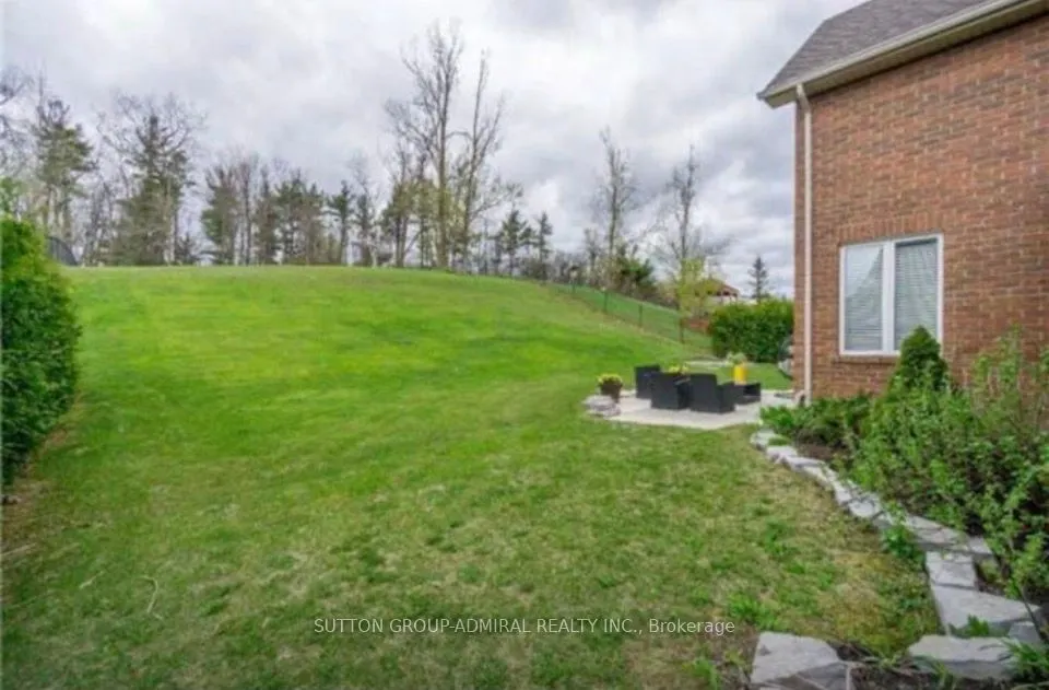 74 Kootenay Ridge