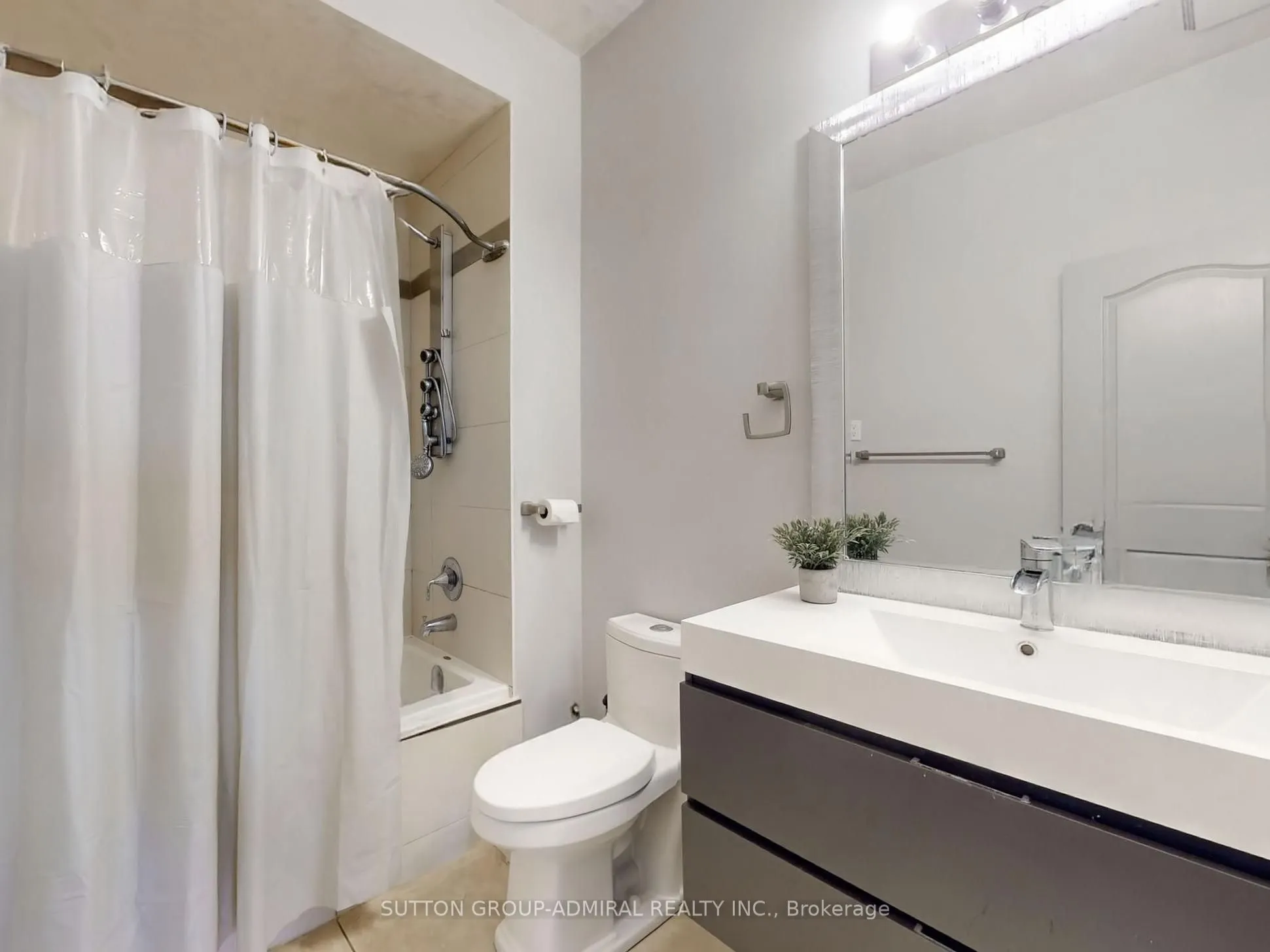 74 Kootenay Ridge