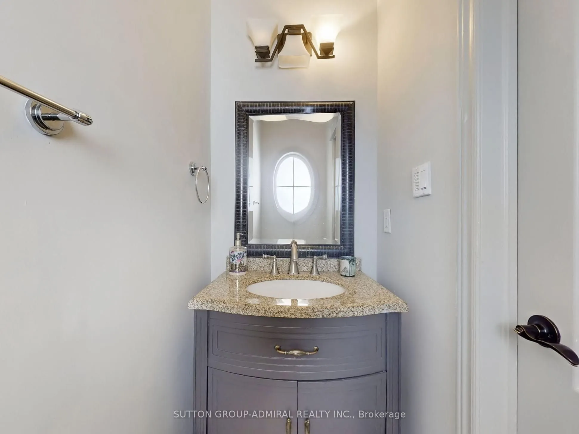 74 Kootenay Ridge