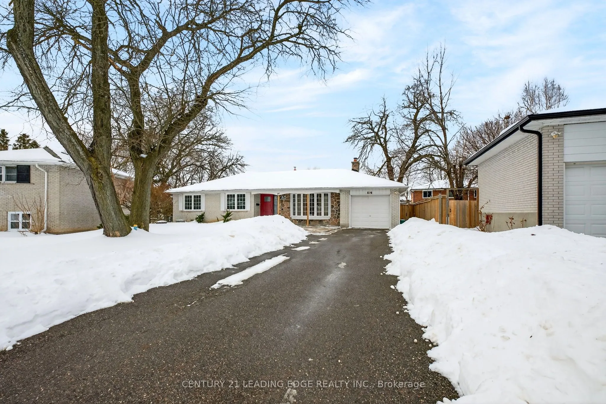 24 Lincoln Green Drive