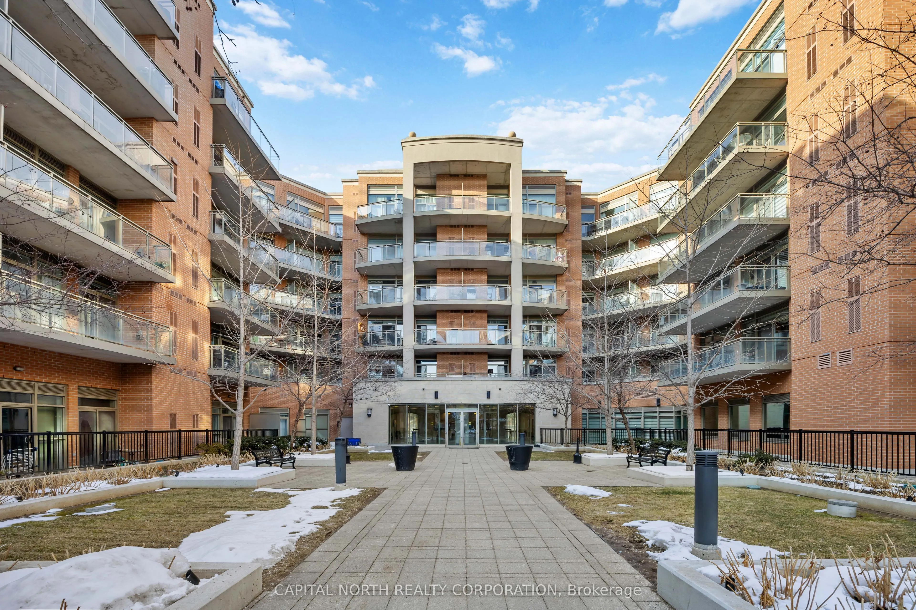 281 Woodbridge Avenue #242