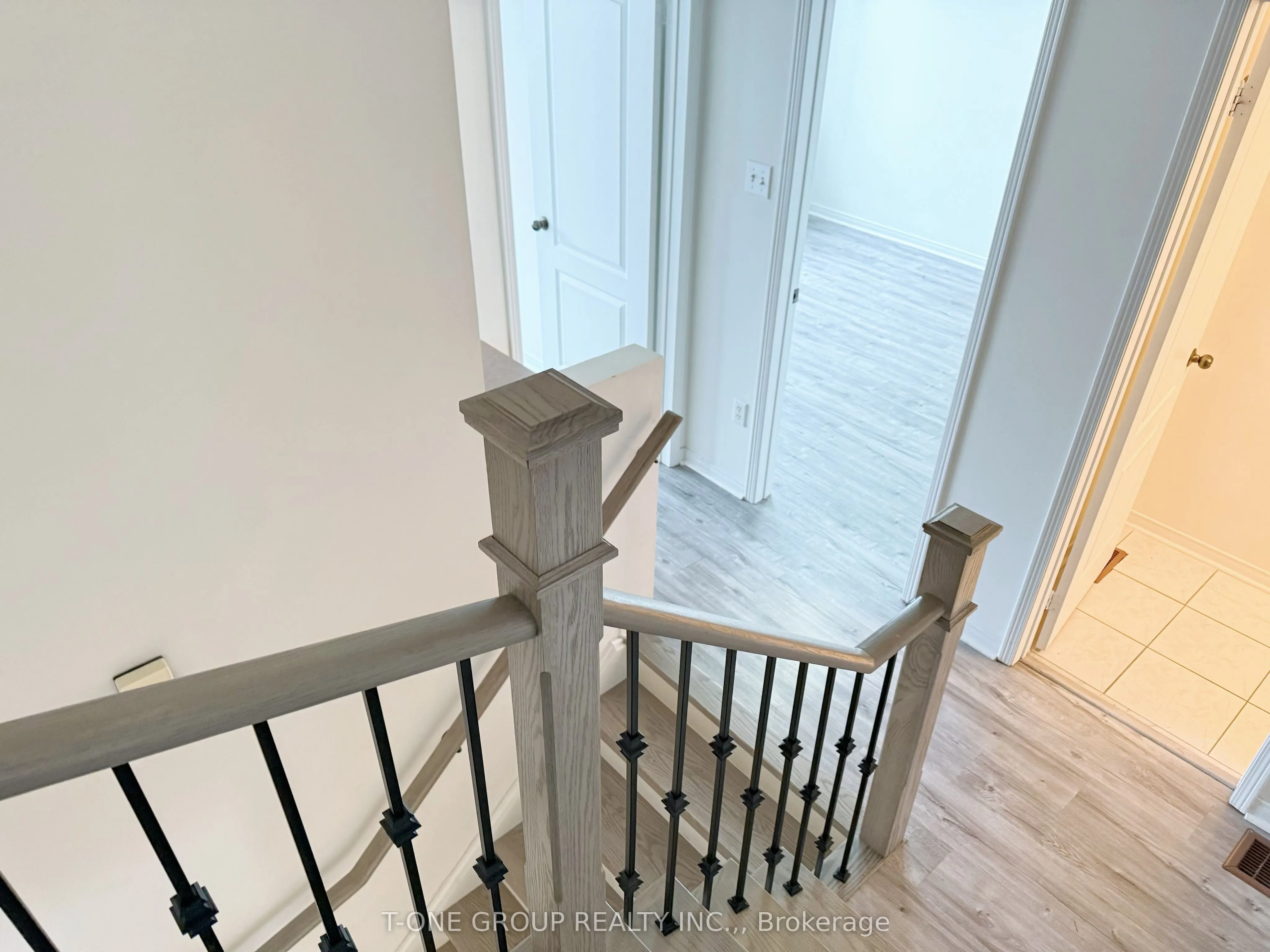 90 Bridlepath Street