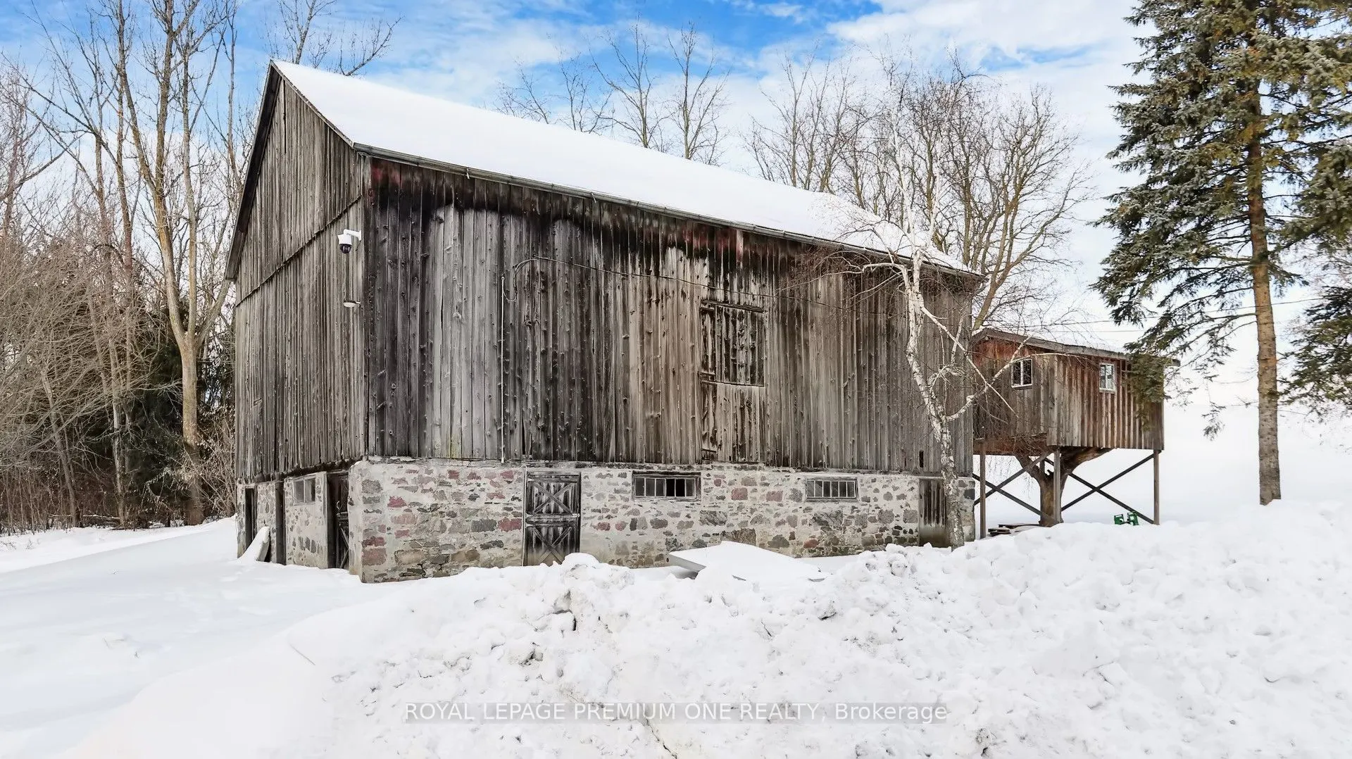 7590 19th Side Road