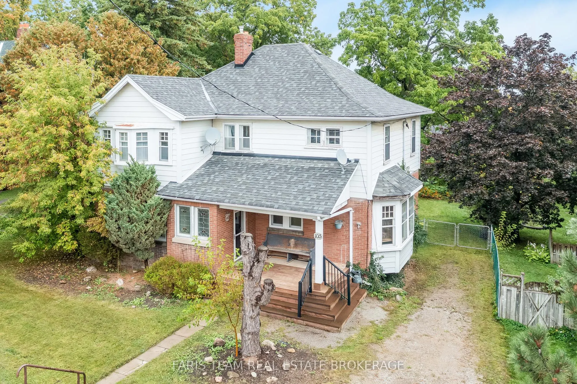105 Barrie Street
