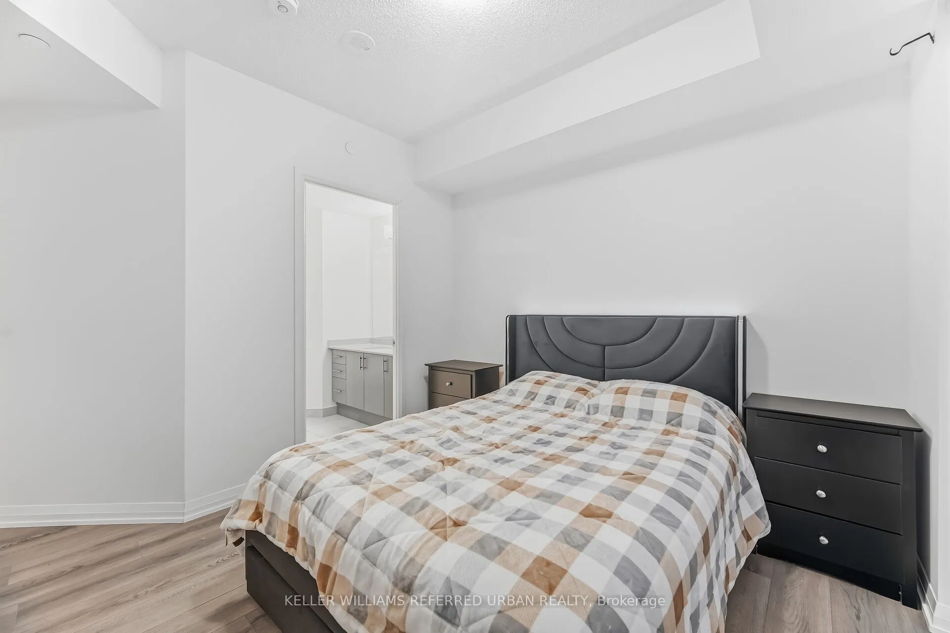 9000 Jane Street #1115