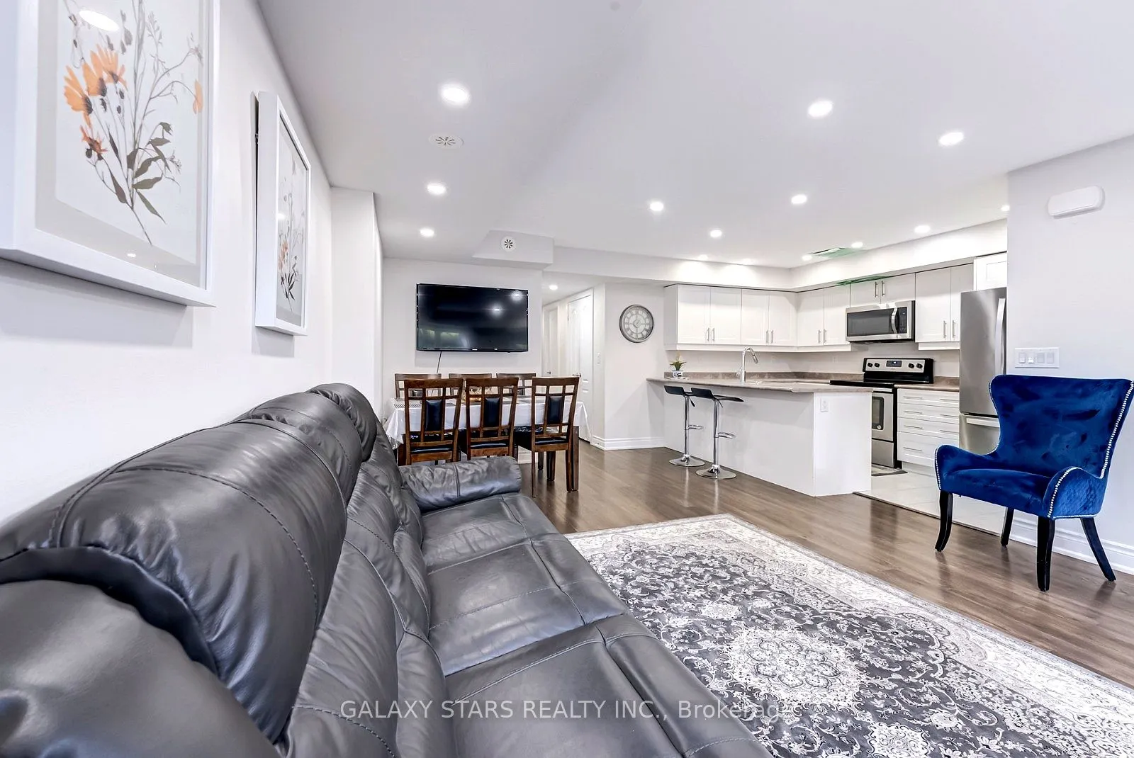 1 Blanche Lane #801