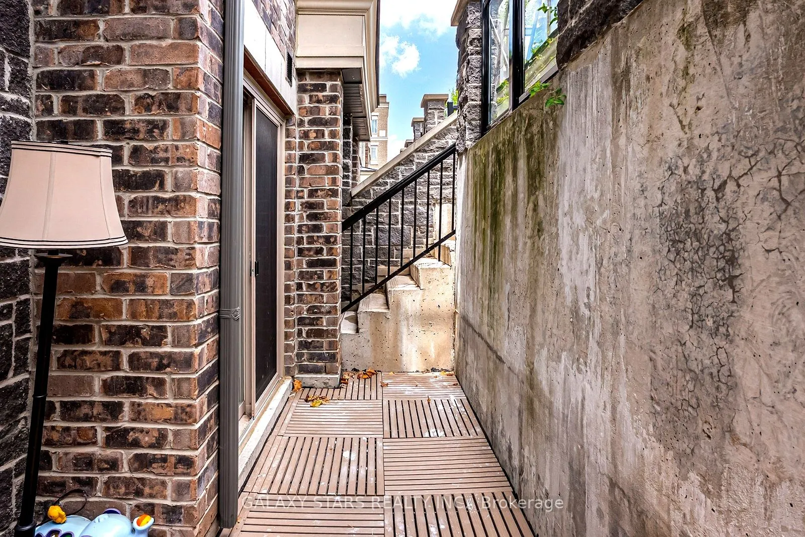 1 Blanche Lane #801