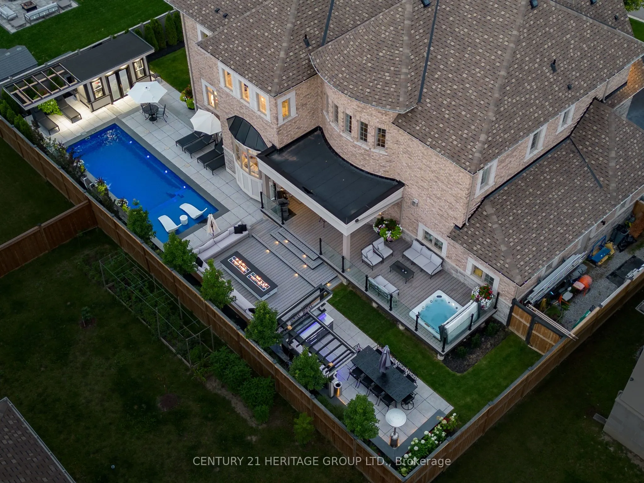 43 Sir Henry Court