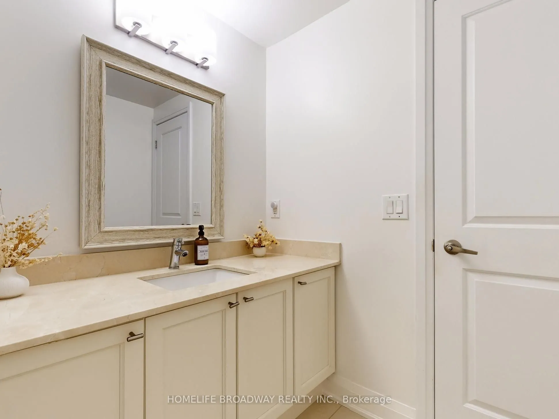 24 Woodstream Boulevard #112