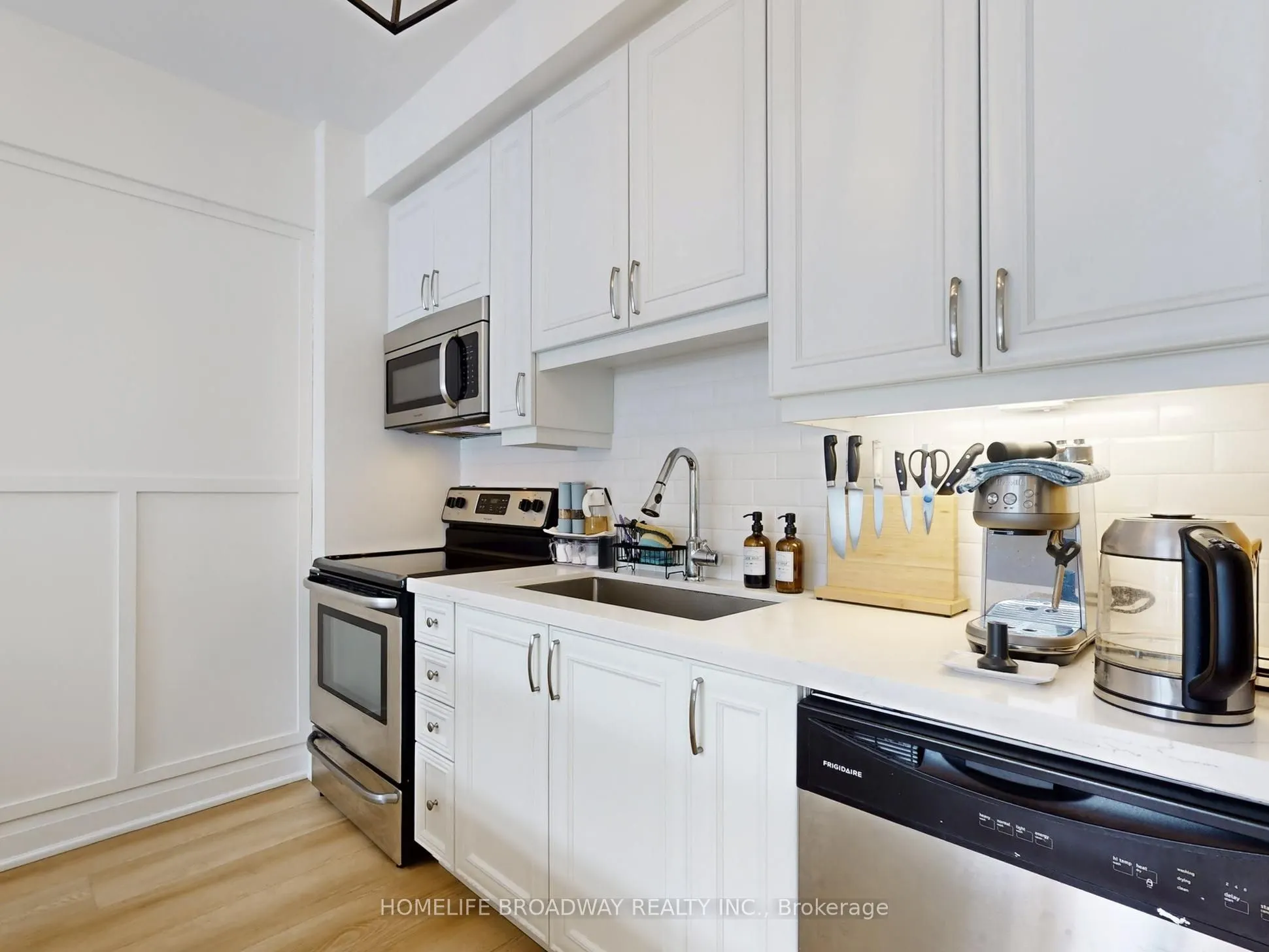 24 Woodstream Boulevard #112