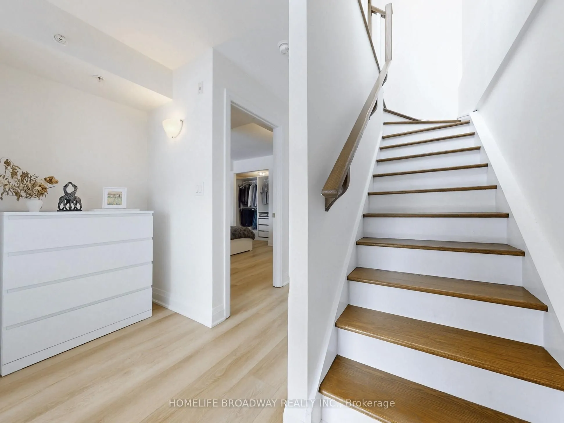 24 Woodstream Boulevard #112