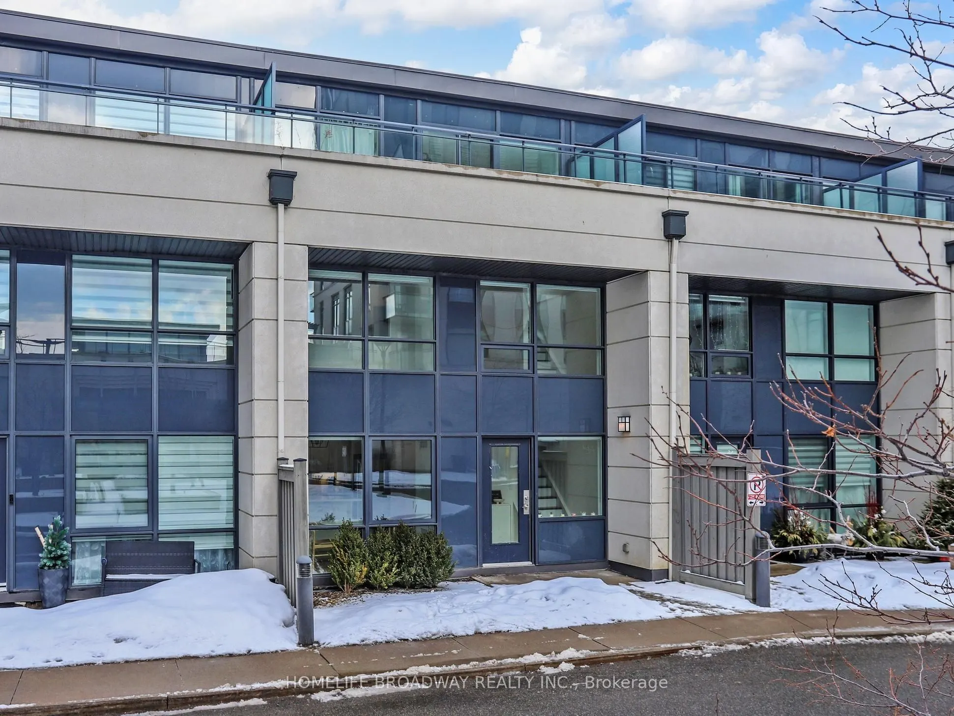 24 Woodstream Boulevard #112