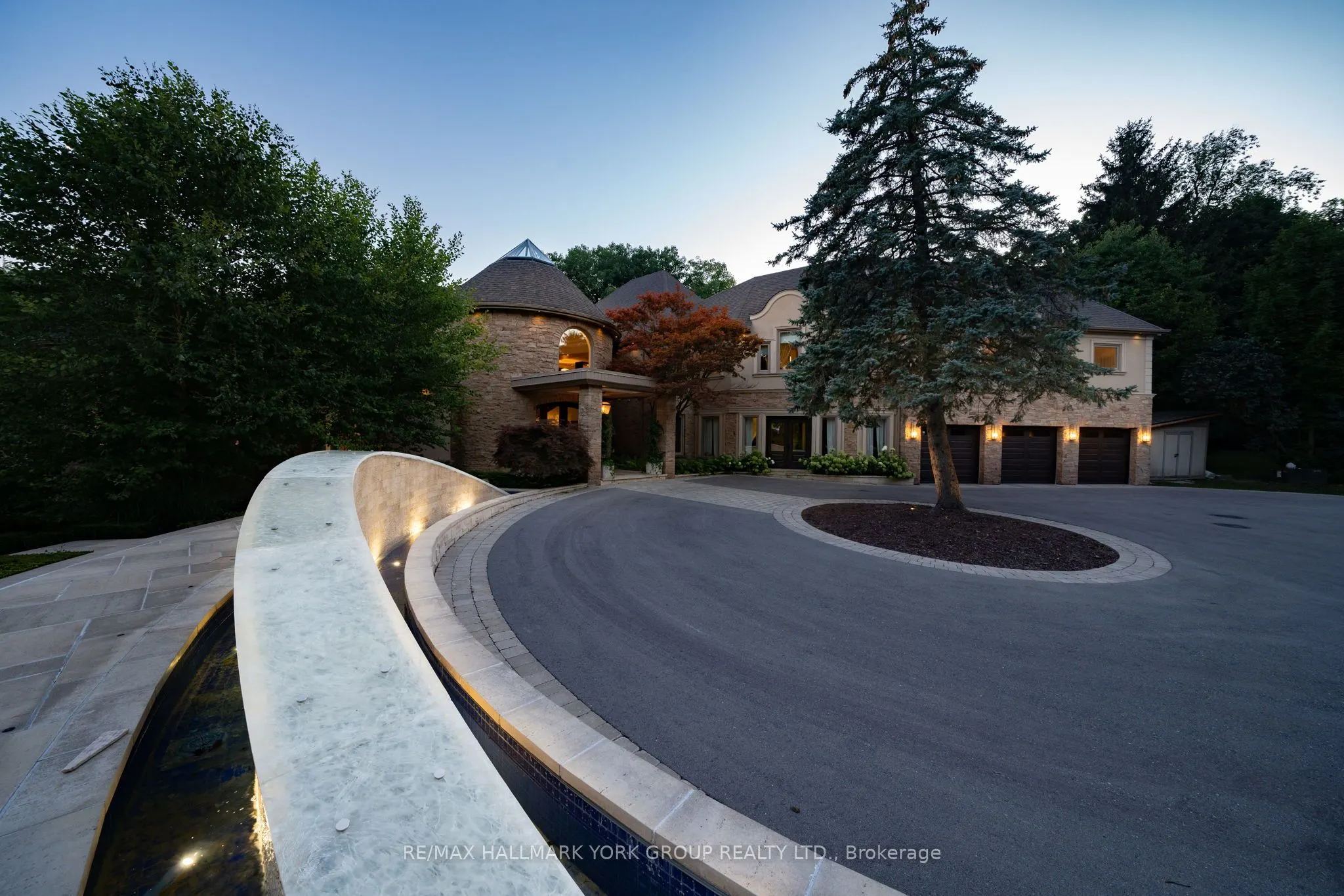 24 Dew Drop Court