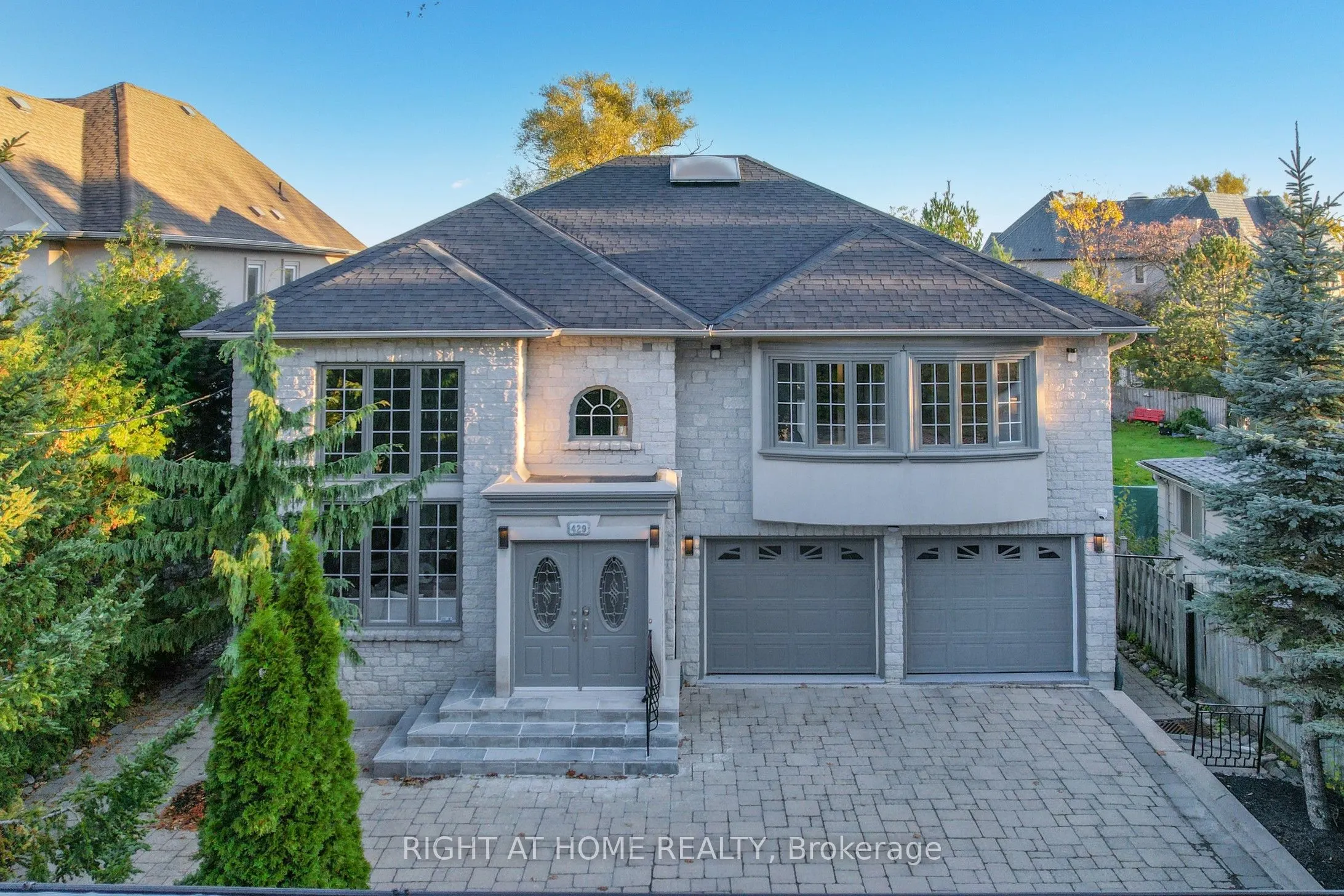 429 North Lake Road