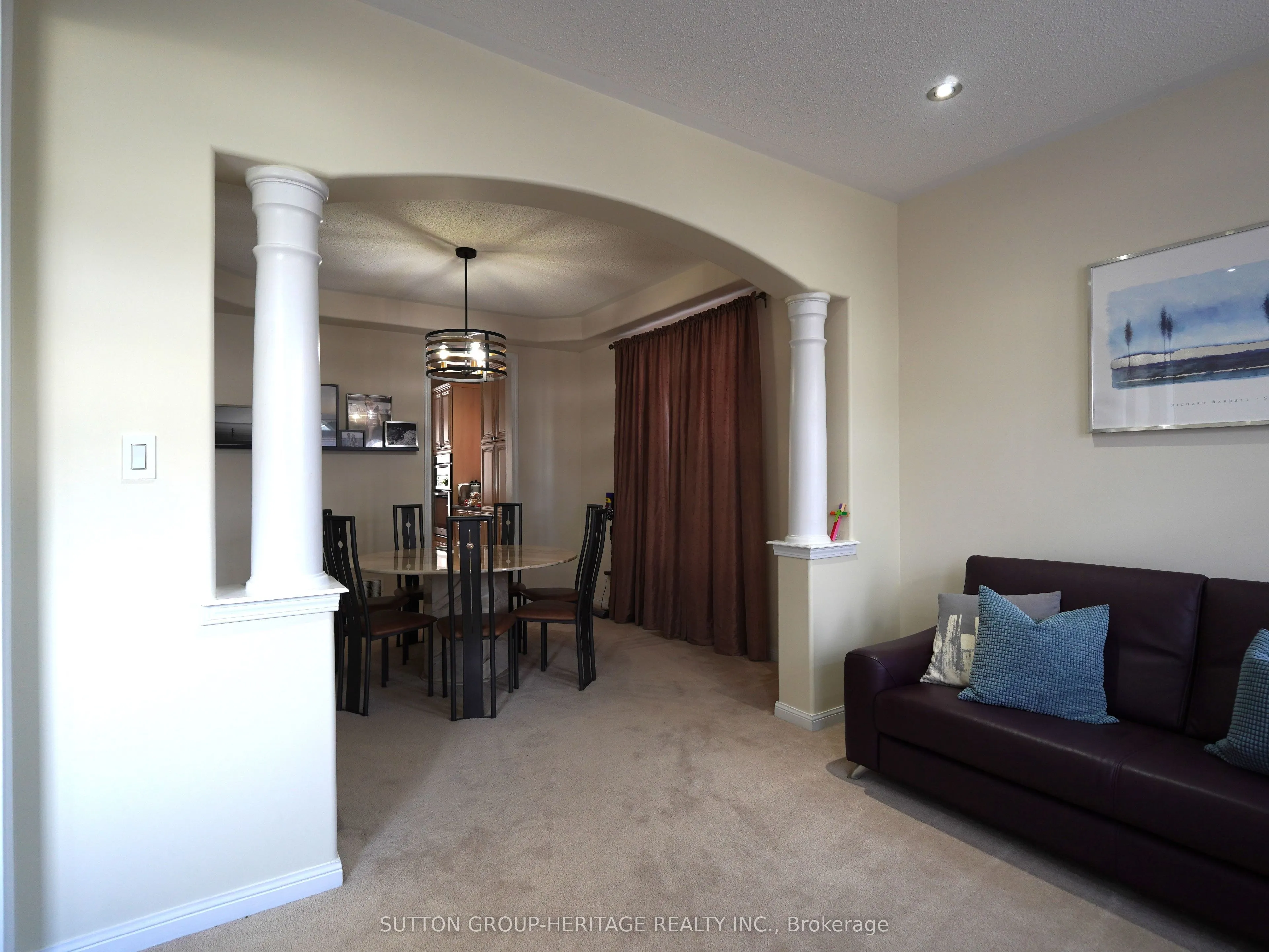 5 Baintree Street