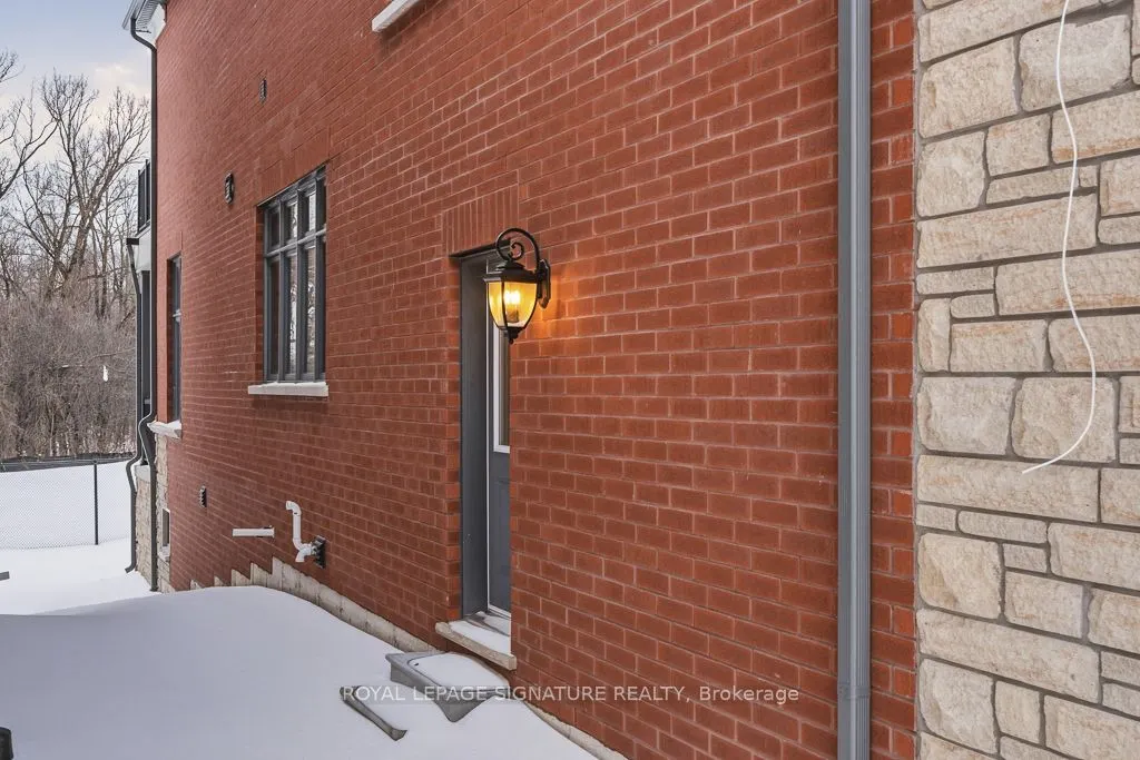 16 Gianvito Crescent