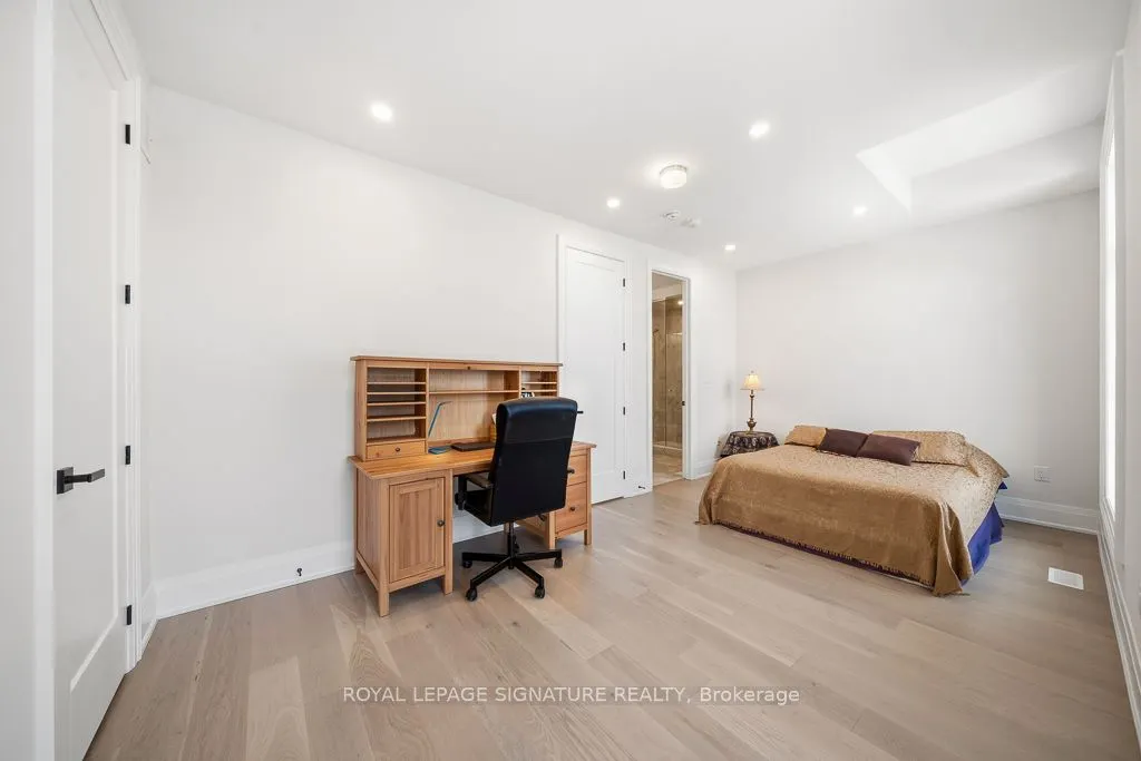 16 Gianvito Crescent