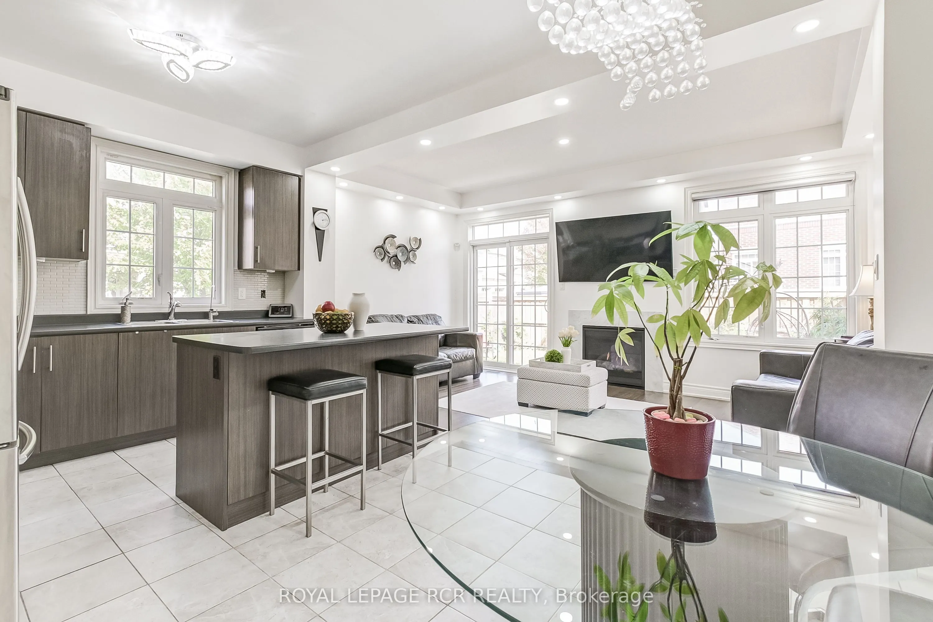 1 Silver Charm Drive