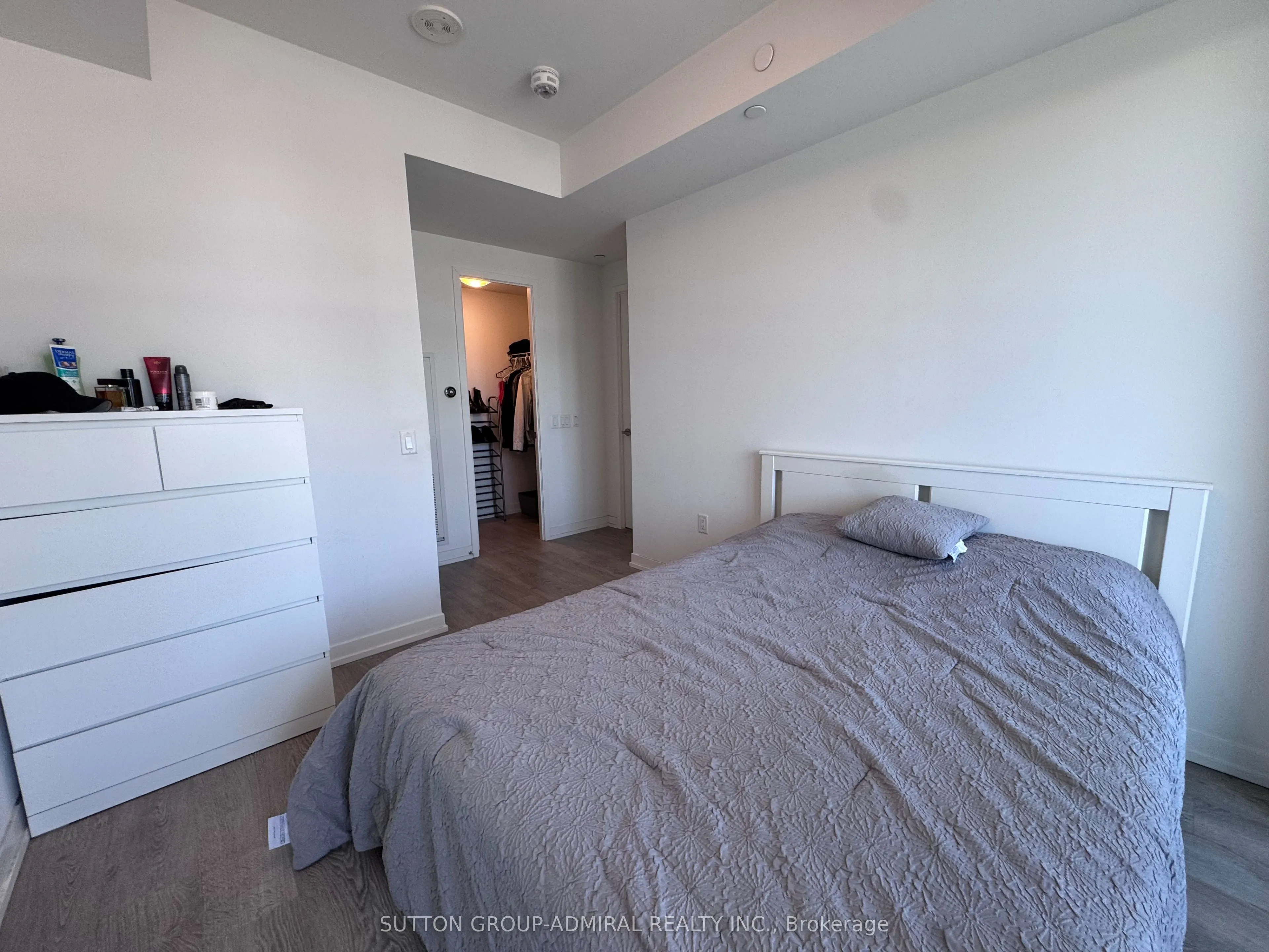 8868 Yonge Street #1006
