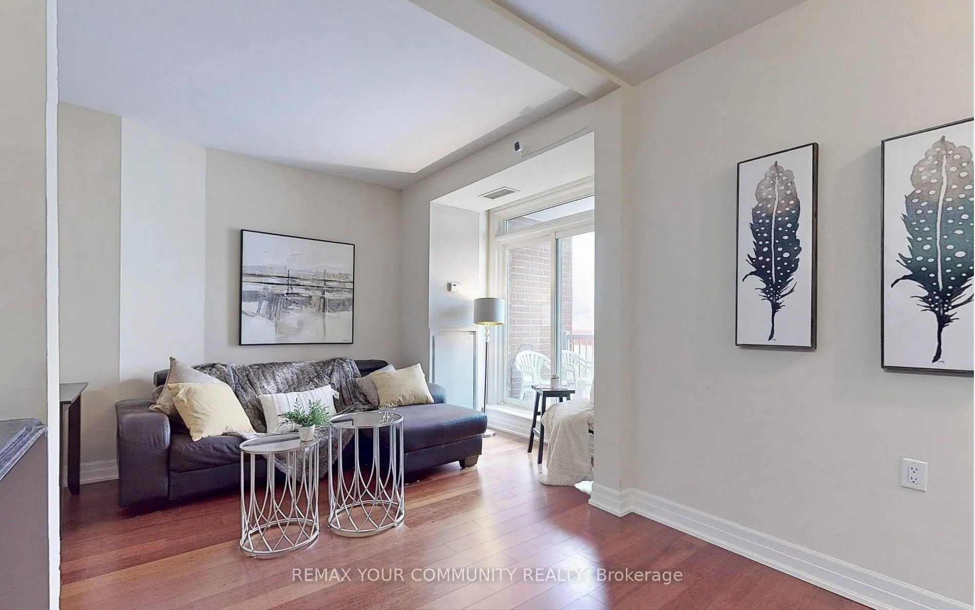 15450 Yonge Street #205