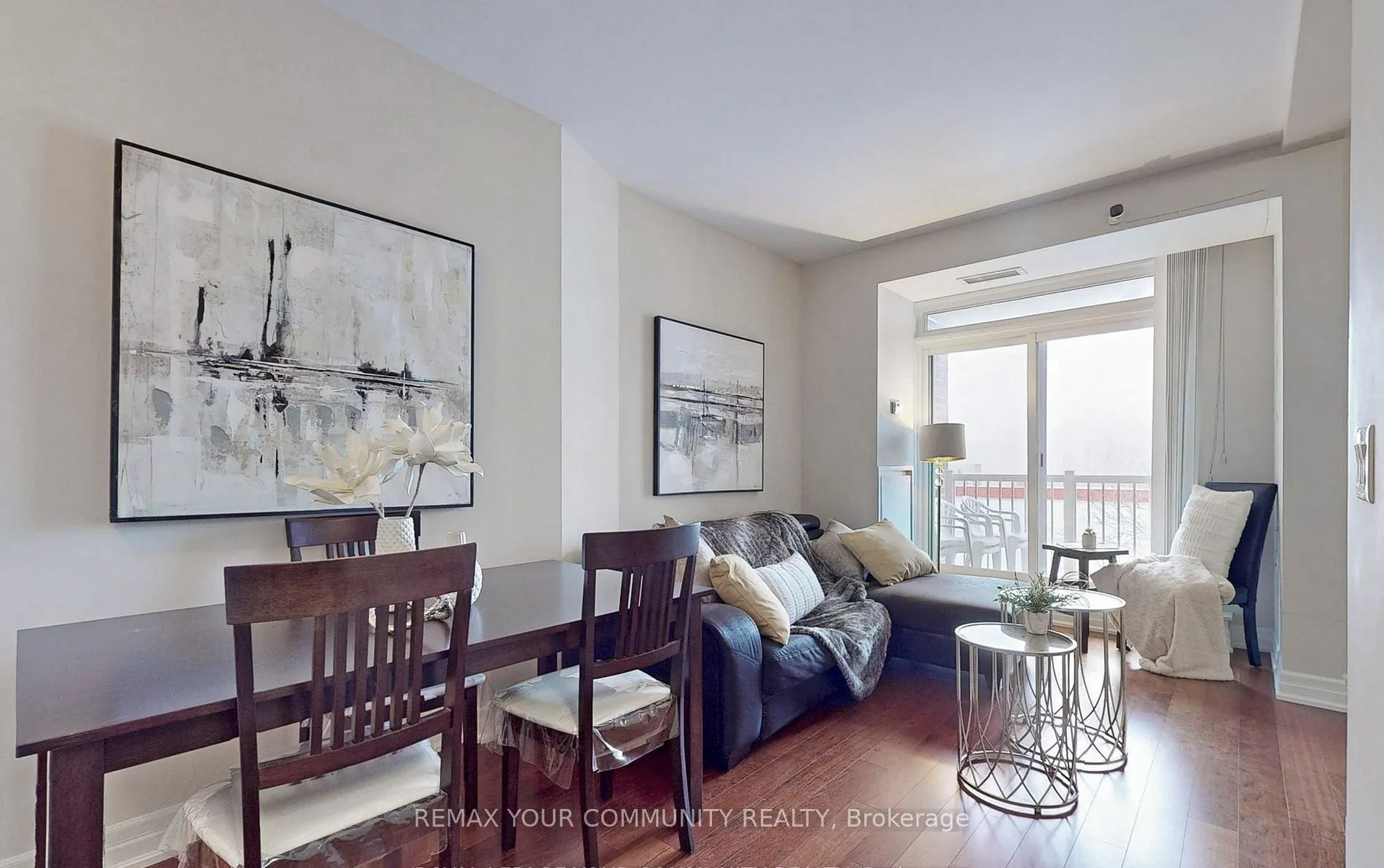 15450 Yonge Street #205