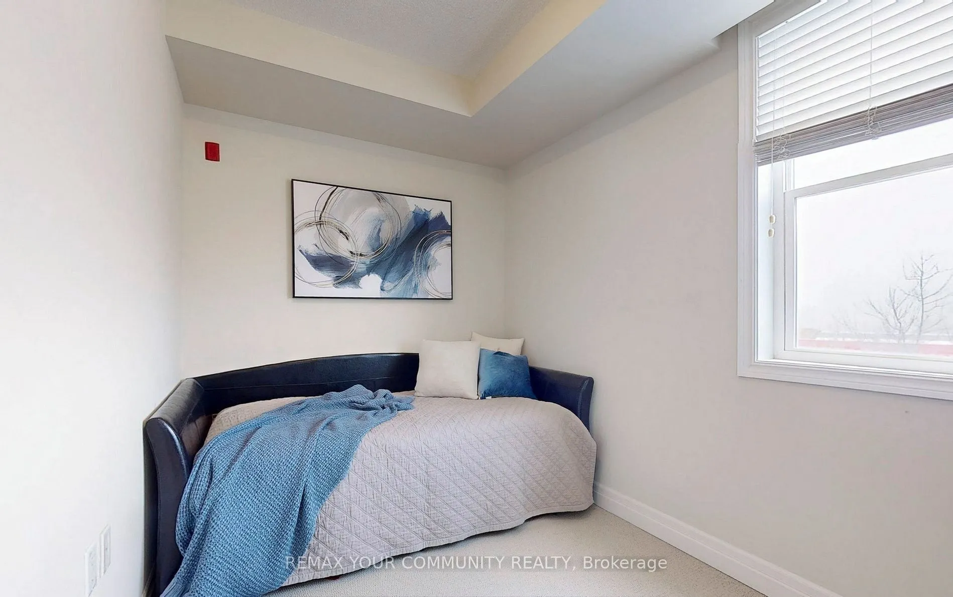15450 Yonge Street #205