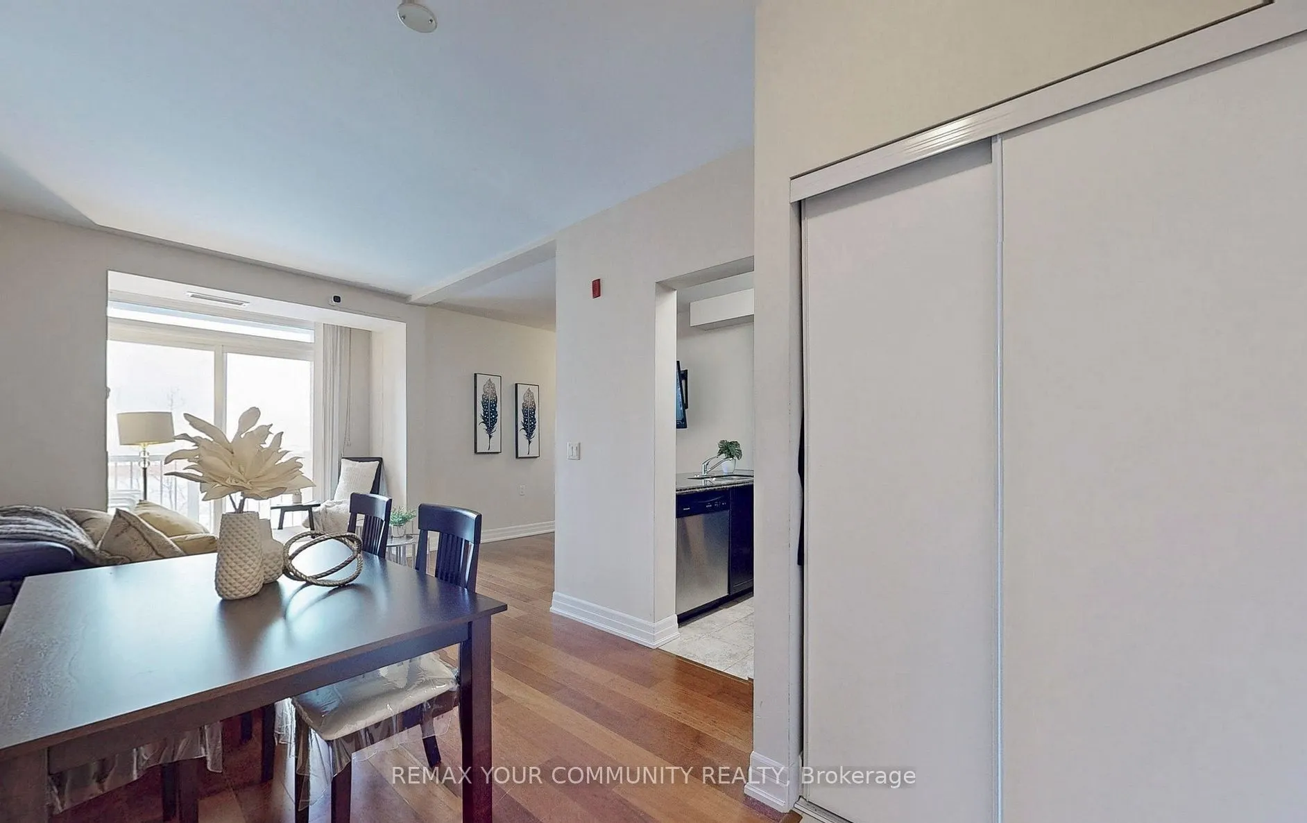 15450 Yonge Street #205