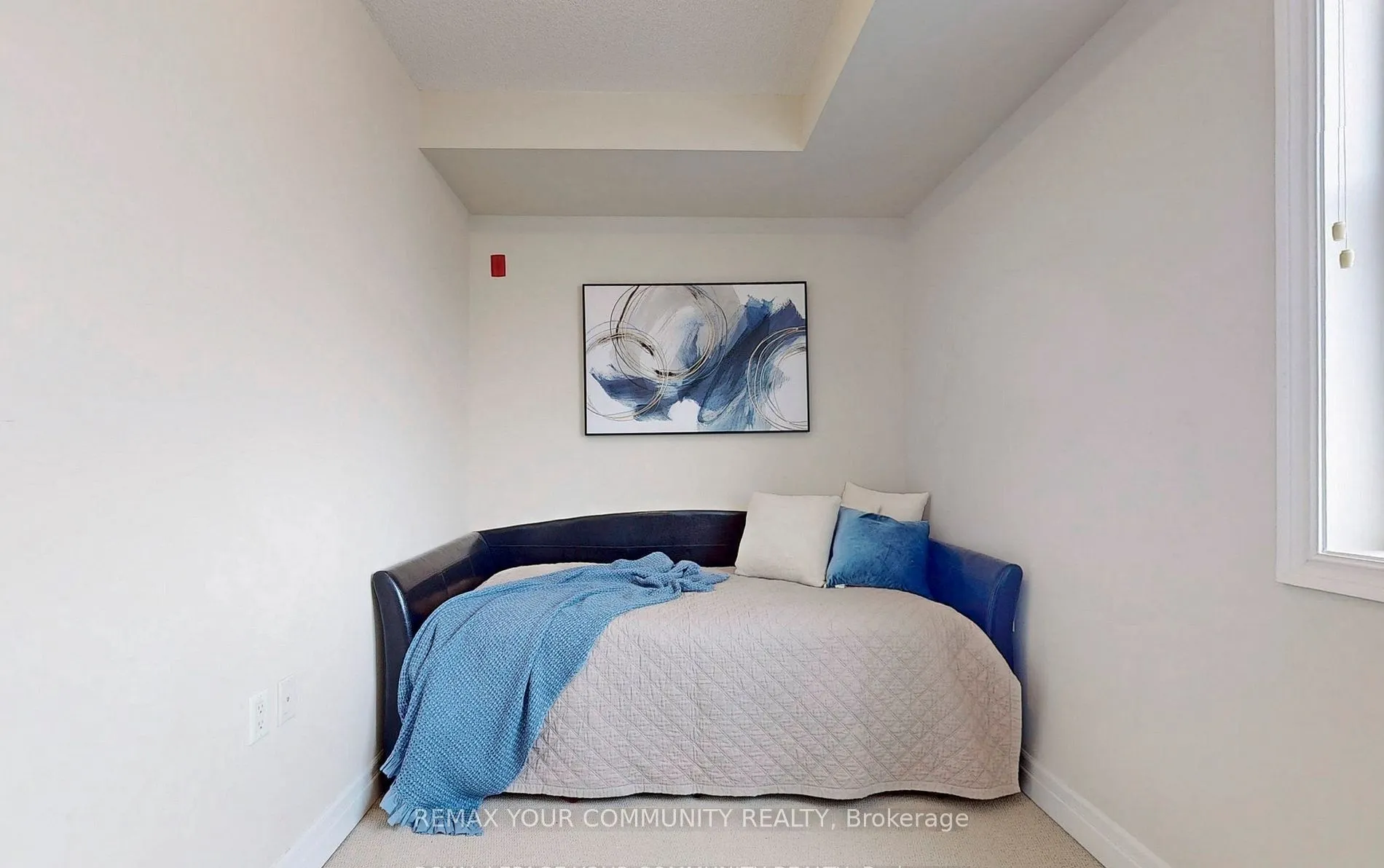 15450 Yonge Street #205