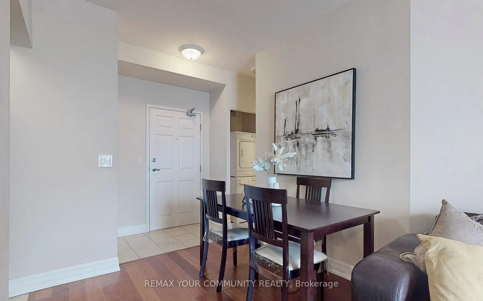 15450 Yonge Street #205