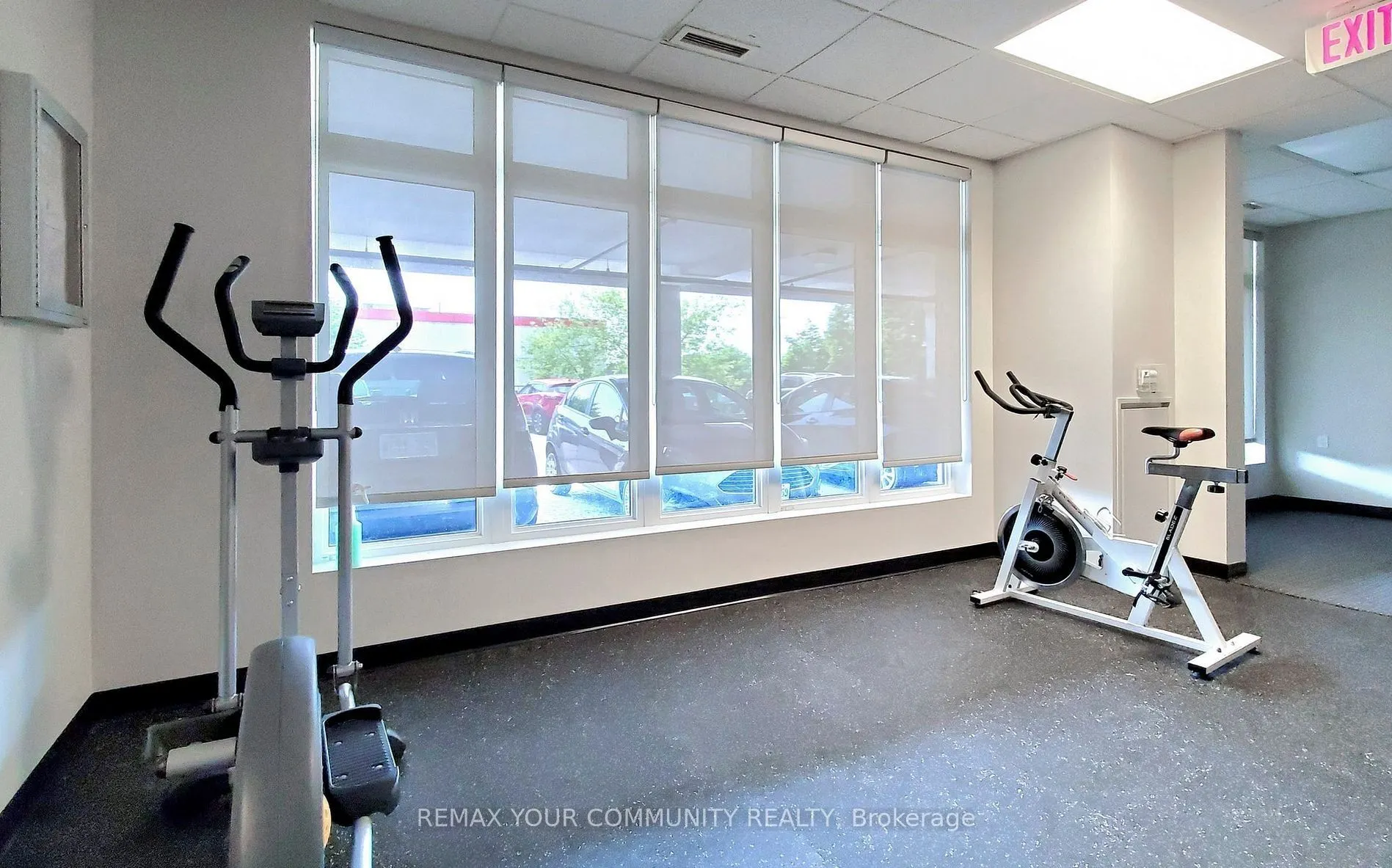 15450 Yonge Street #205