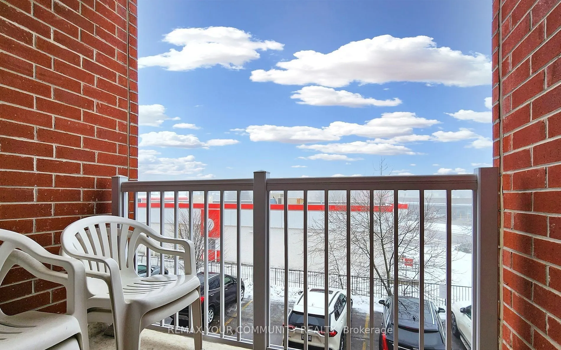 15450 Yonge Street #205