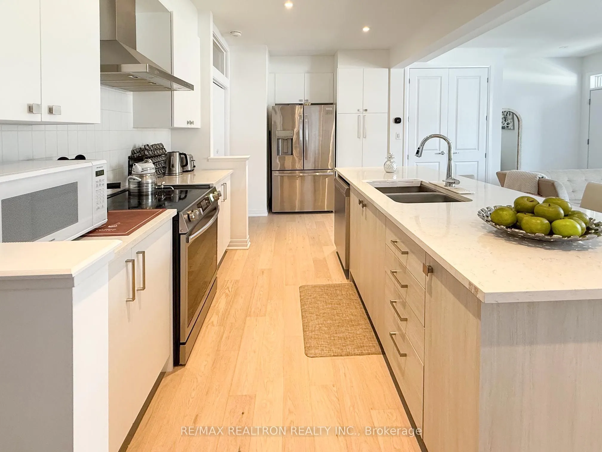 18 Casavant Court