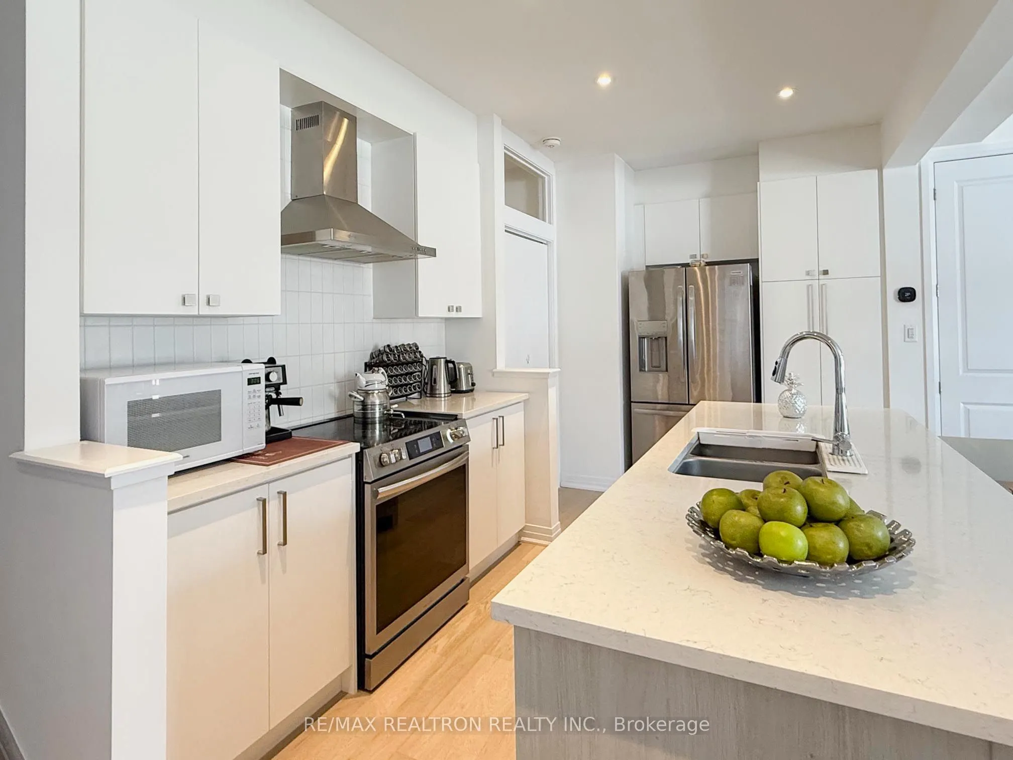18 Casavant Court