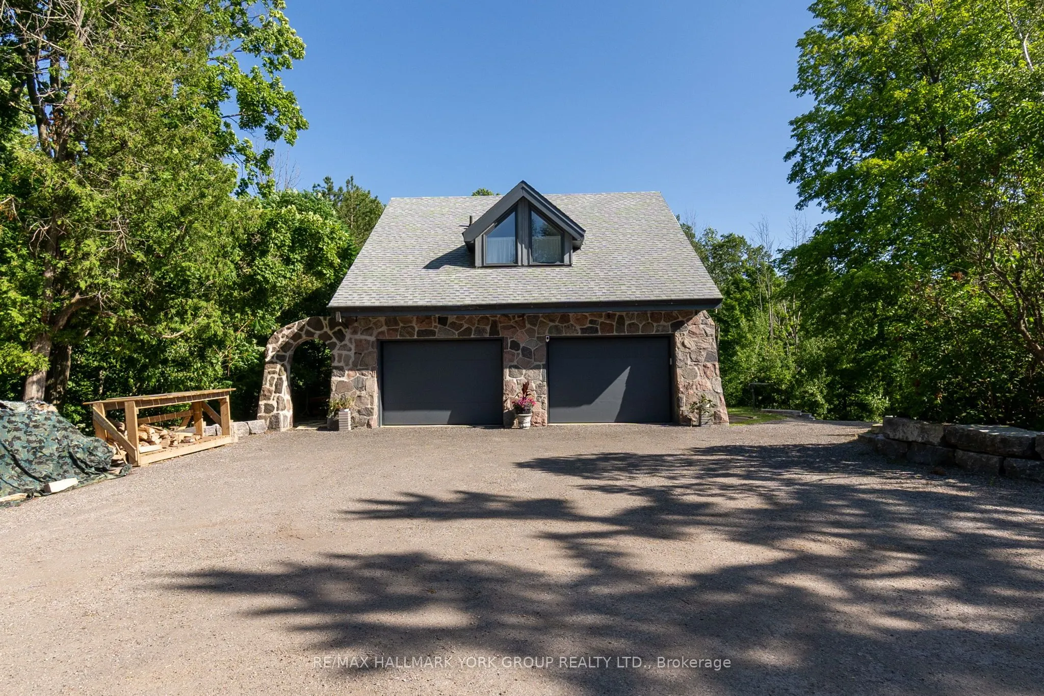 4235 17th Side Road