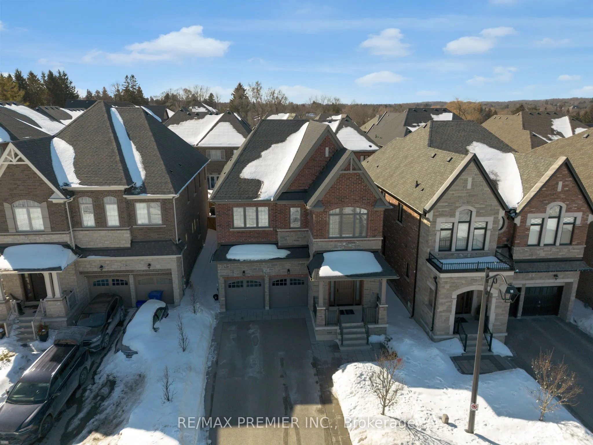14 King Boulevard