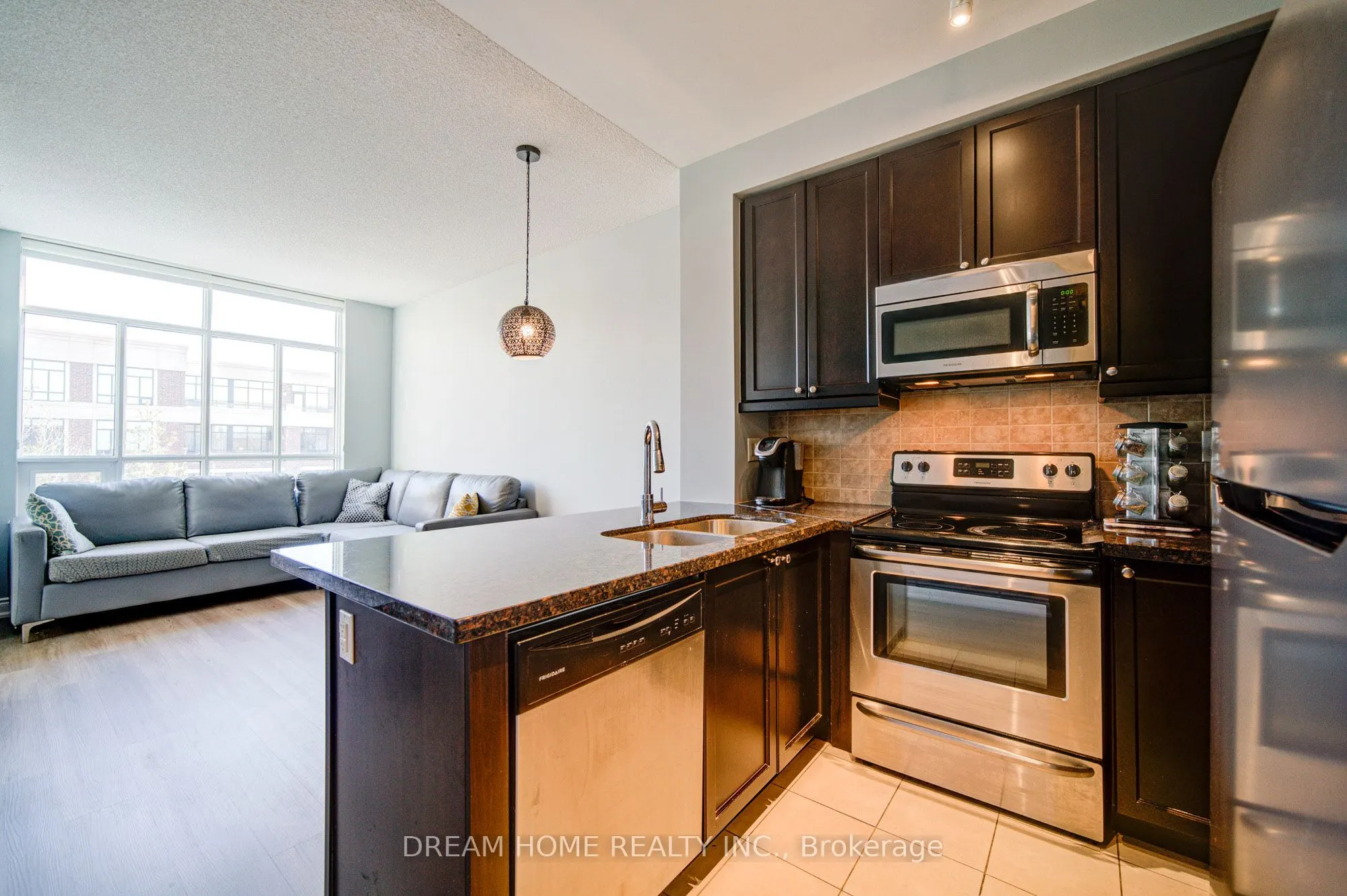 2396 Major Mackenzie Drive #322