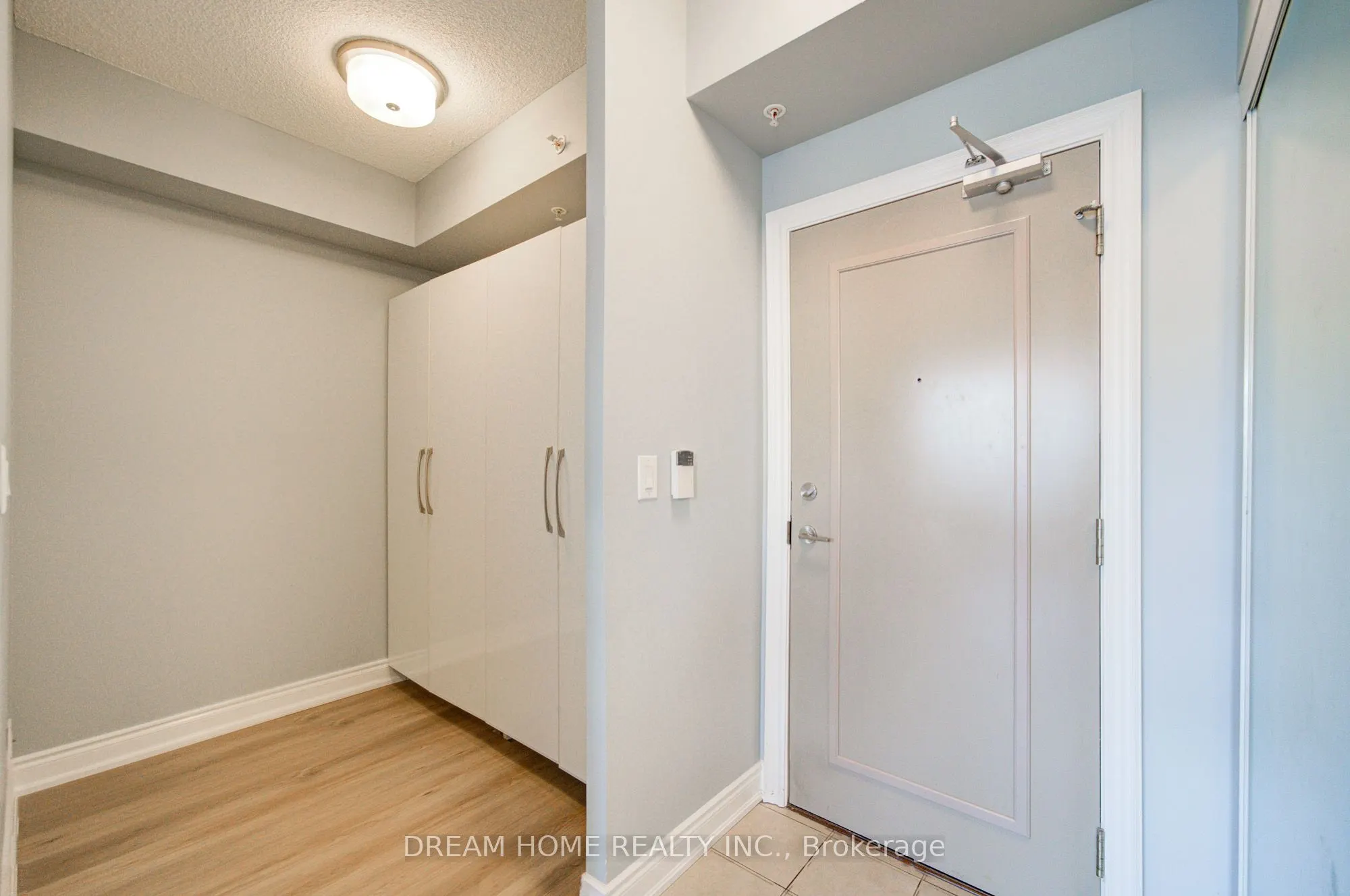 2396 Major Mackenzie Drive #322