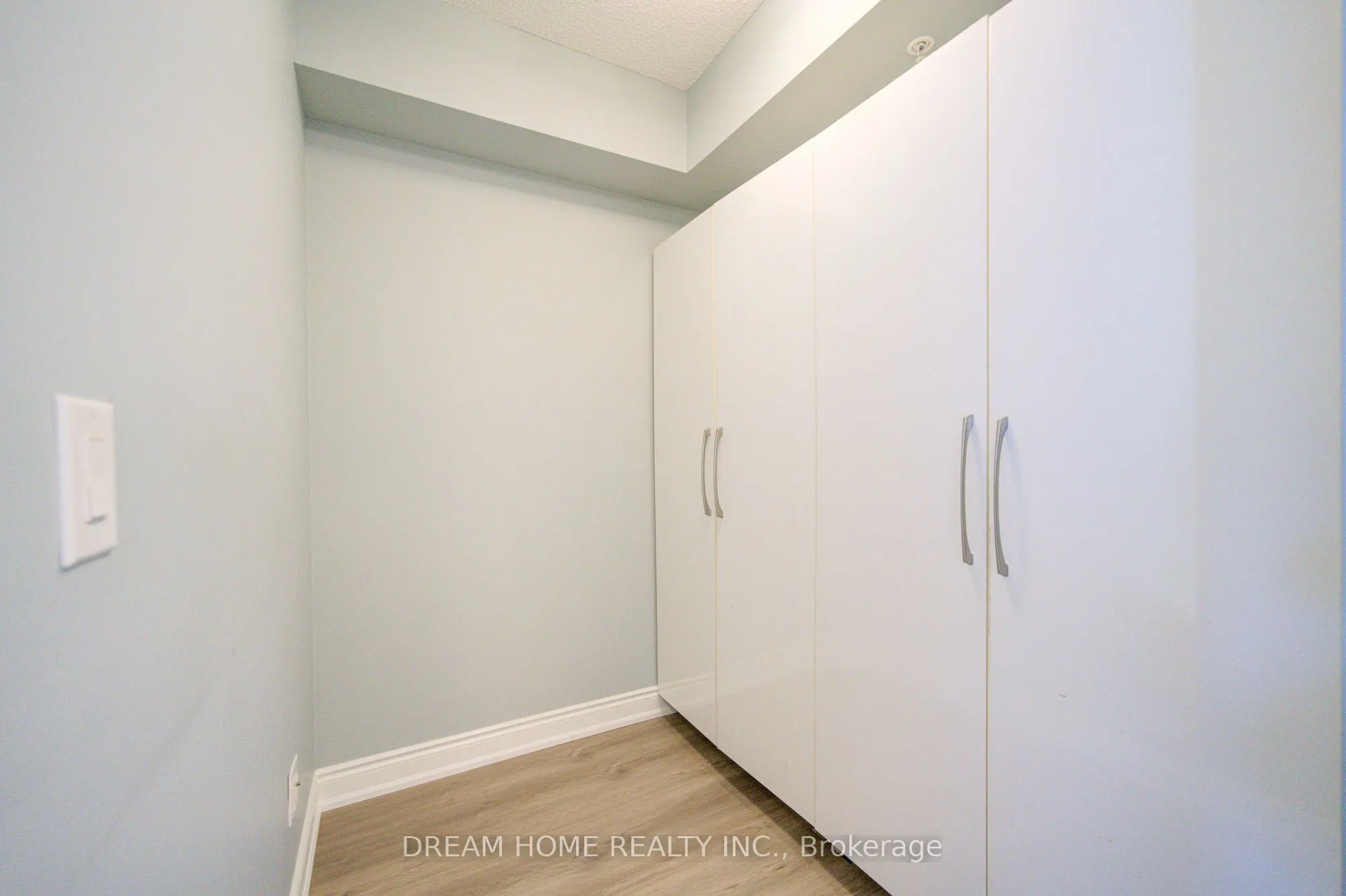 2396 Major Mackenzie Drive #322