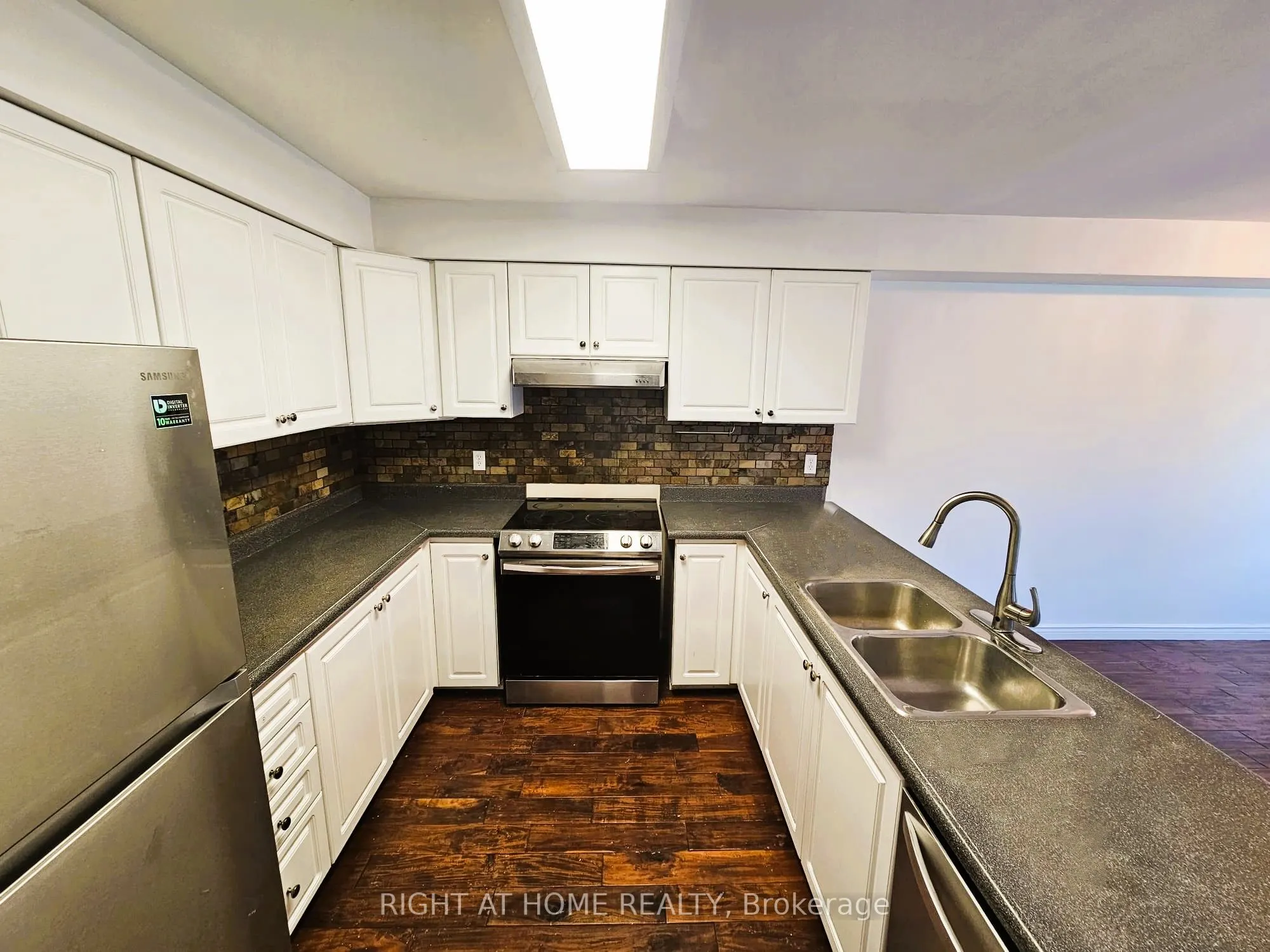 206 Fairwood Drive