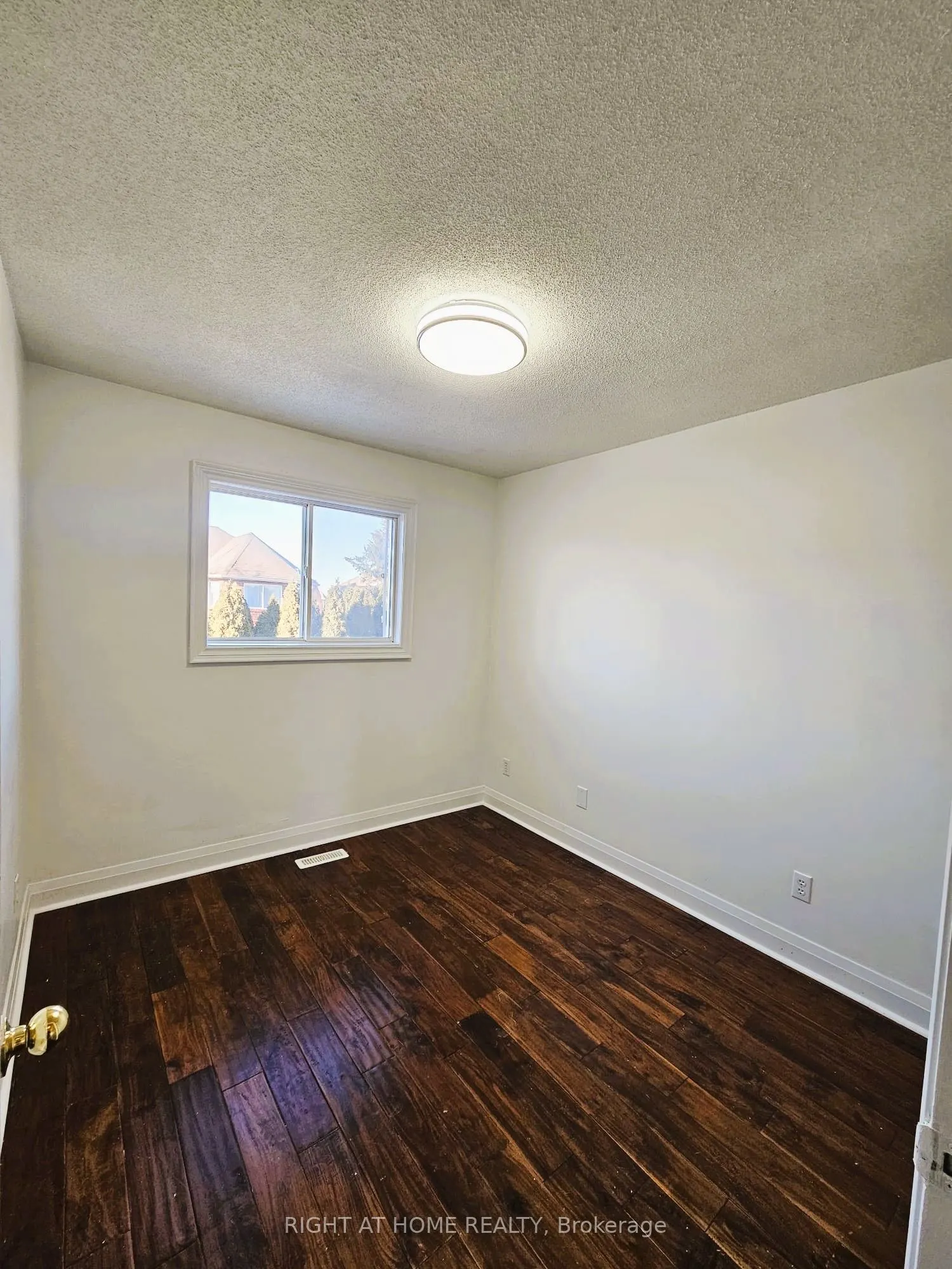206 Fairwood Drive