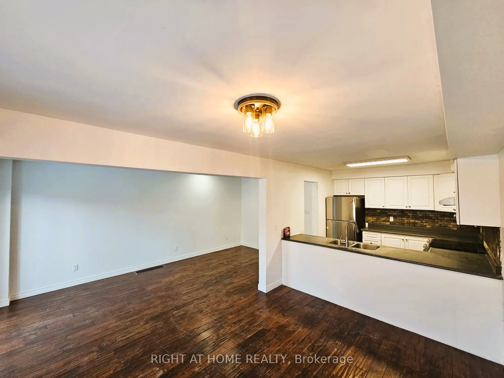 206 Fairwood Drive