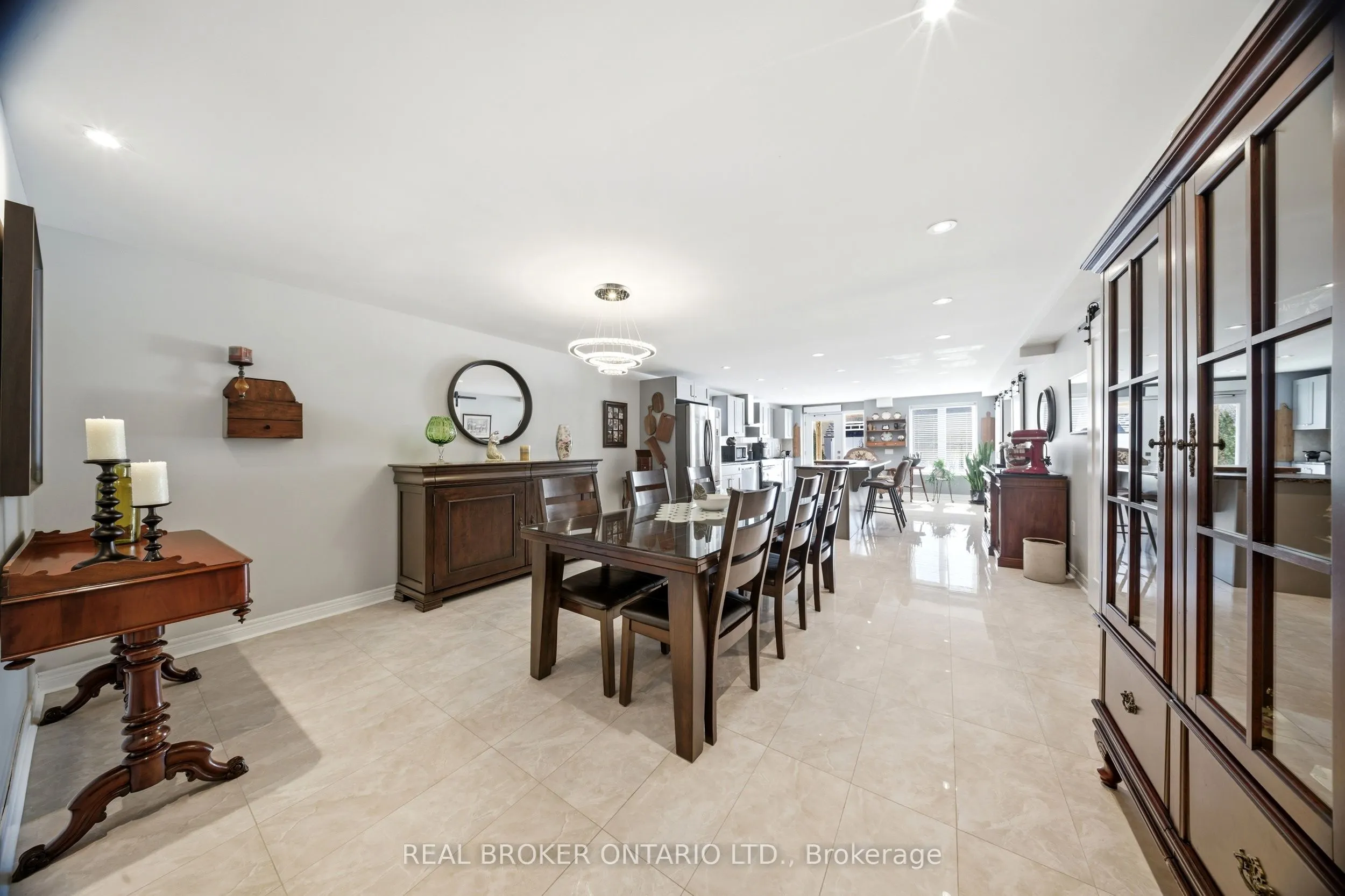 171 Gold Park Gate