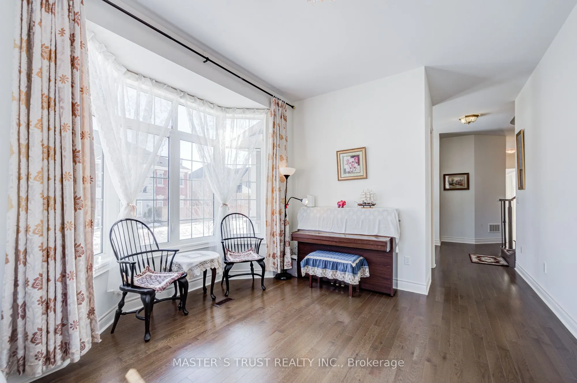 57 Tupling Street