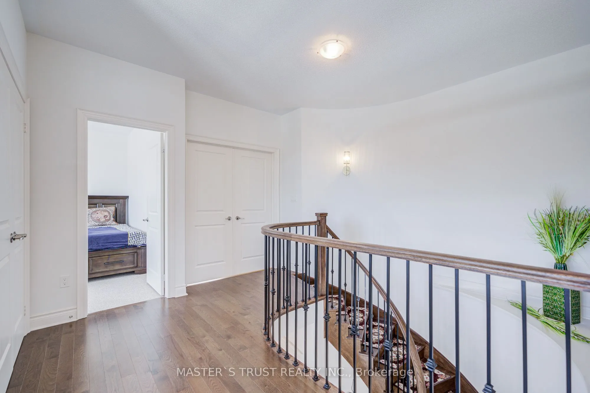 57 Tupling Street