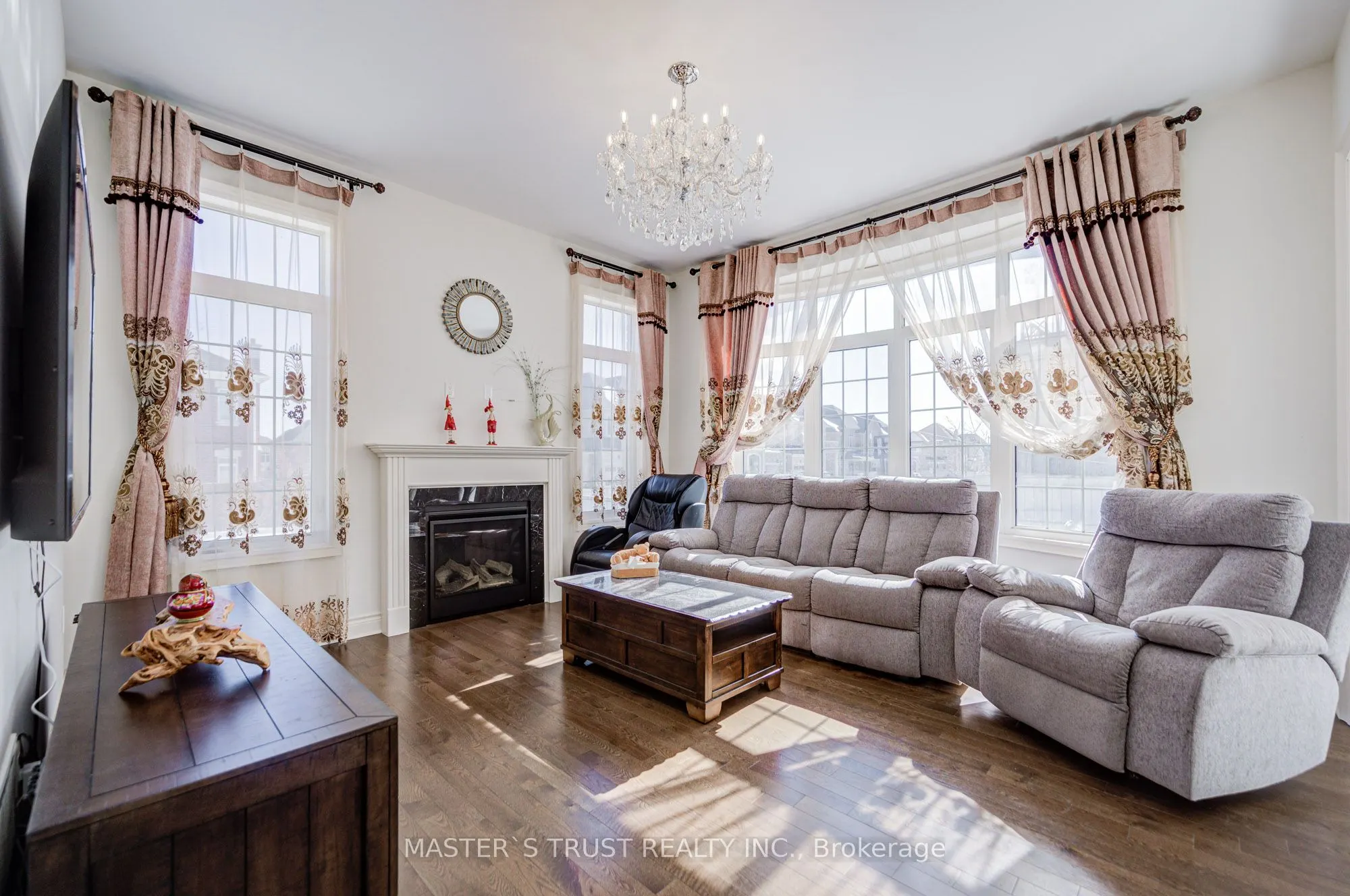 57 Tupling Street