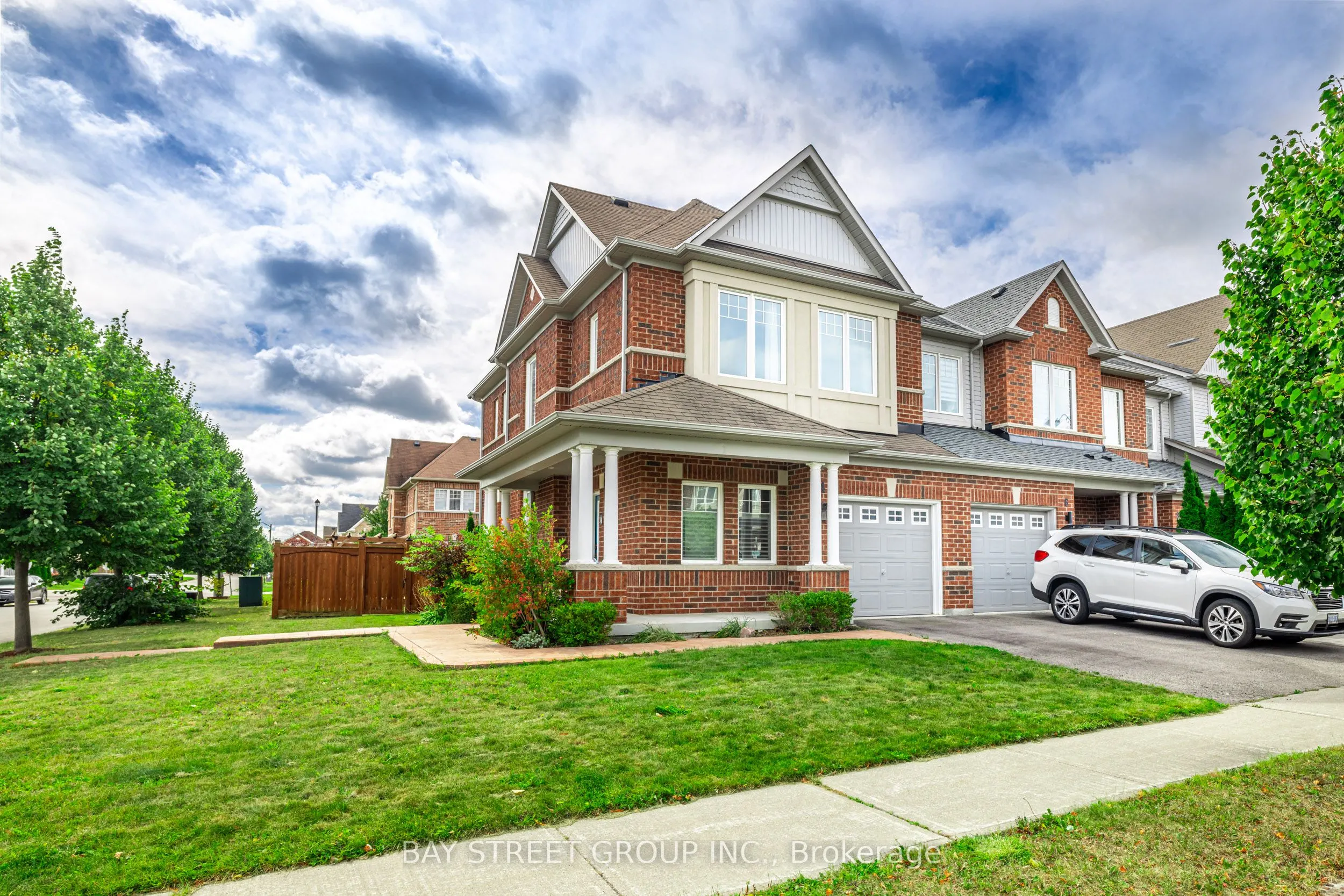 4 Courtland Crescent