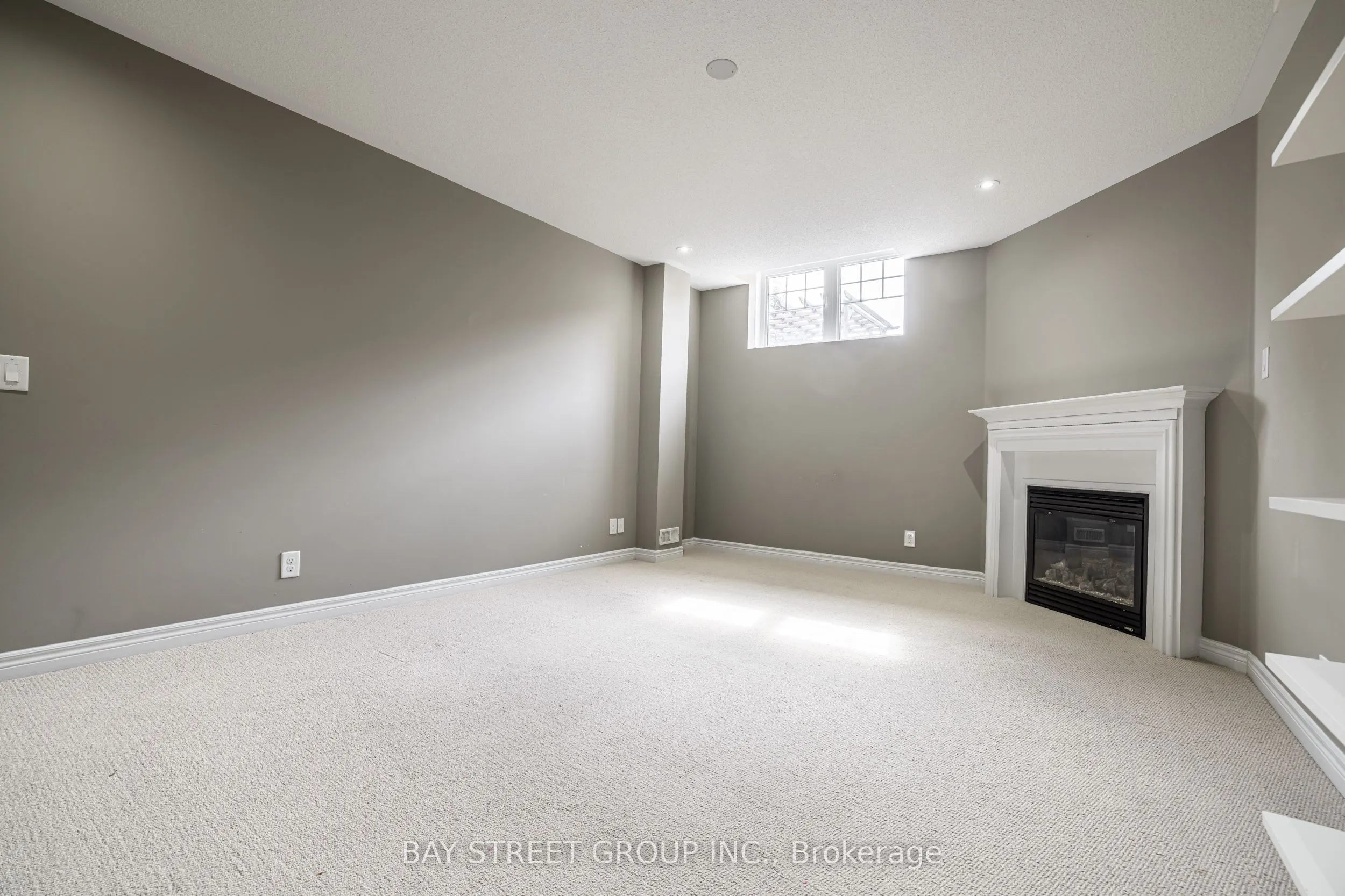 4 Courtland Crescent