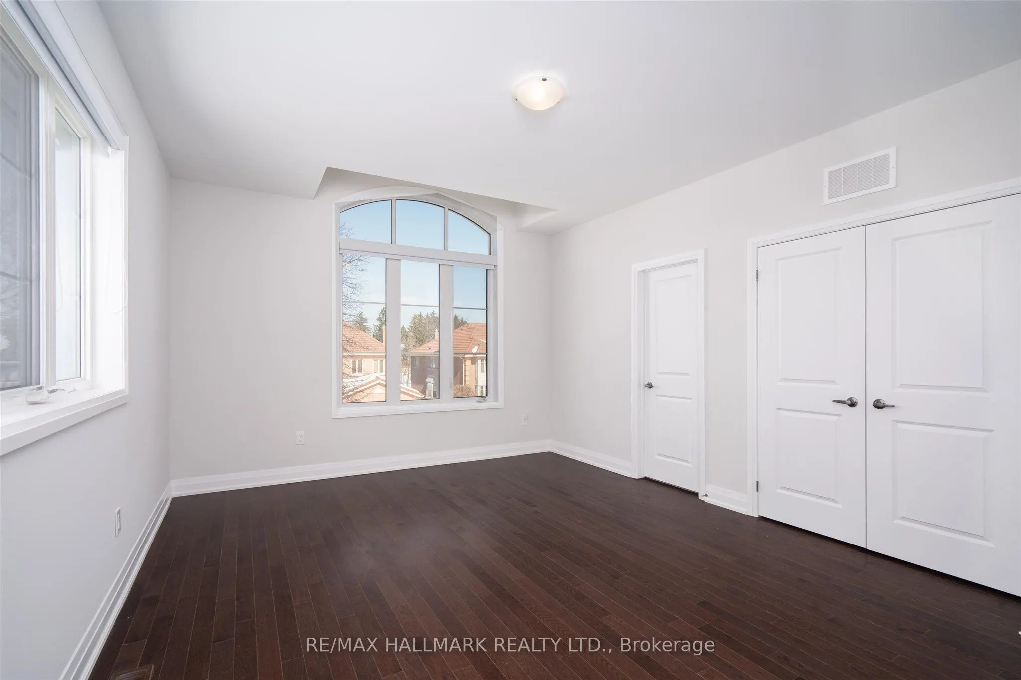 6 Dennis Reed Court