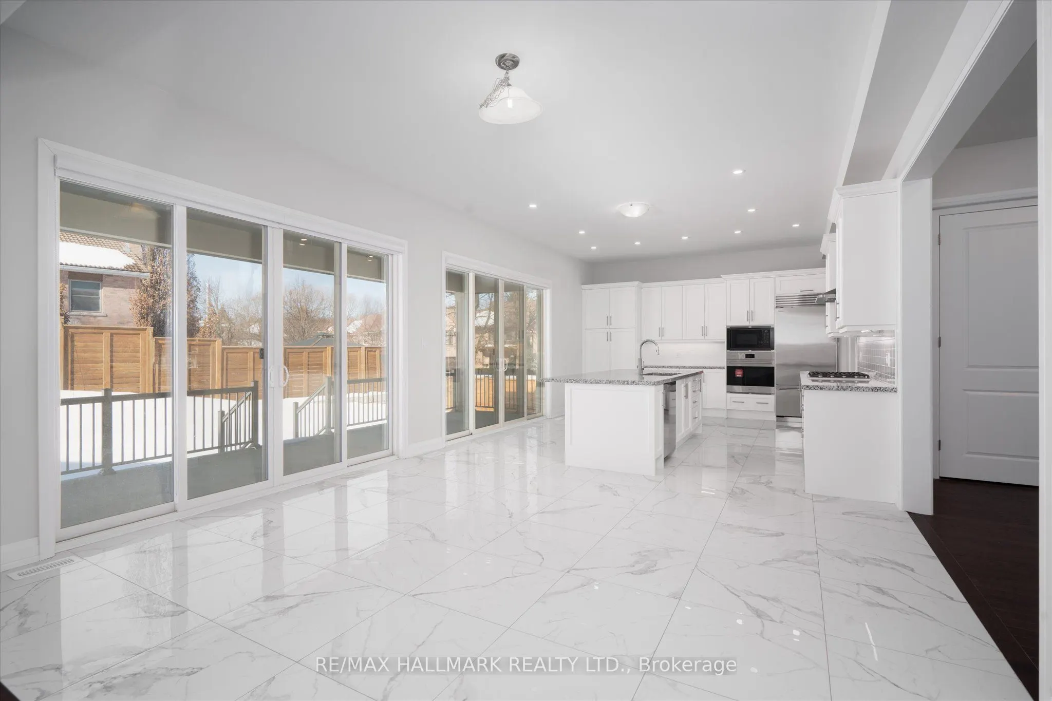 6 Dennis Reed Court